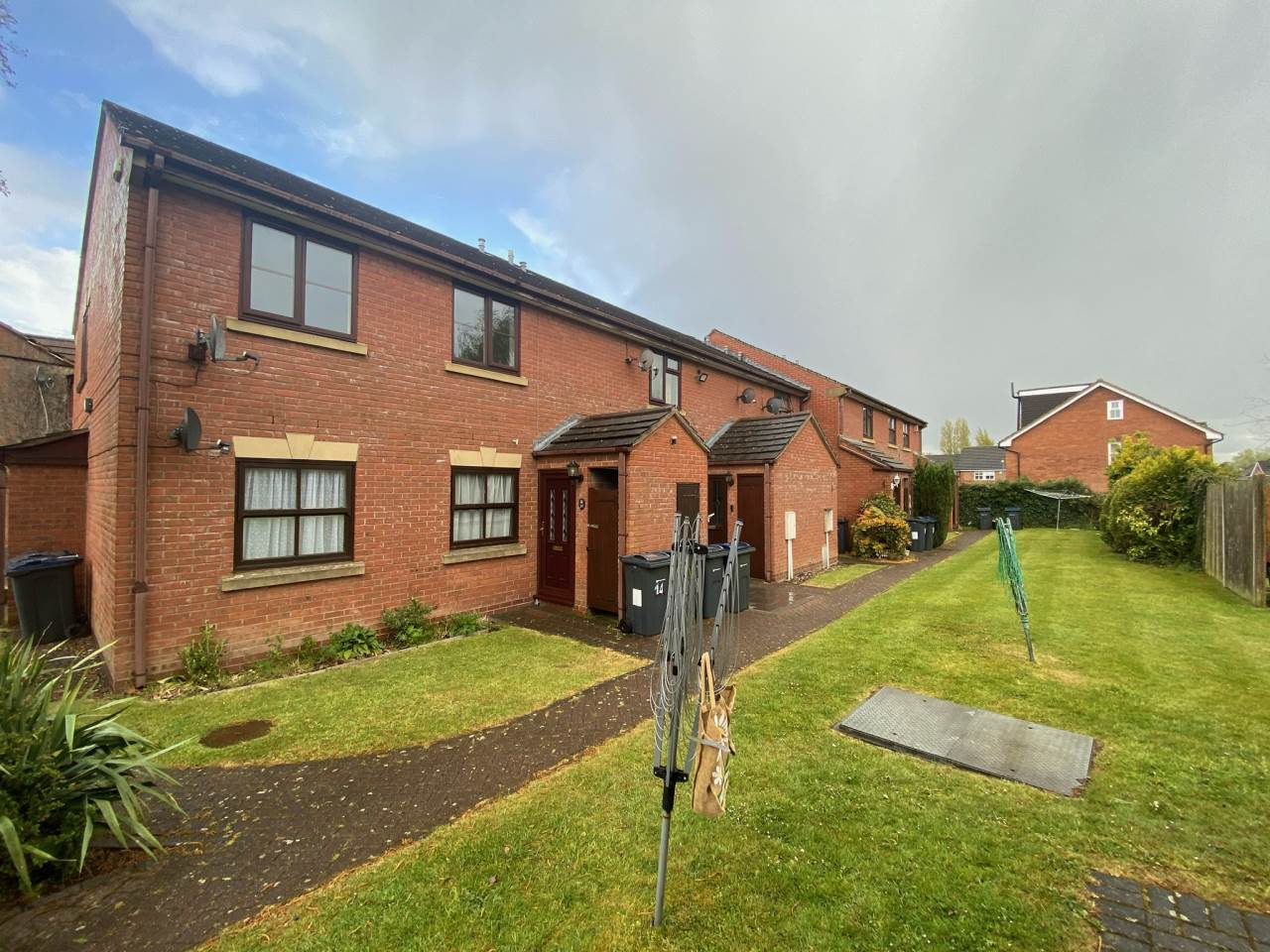 2 bed maisonette to rent in Paget Mews, Springfield Road, B76 1