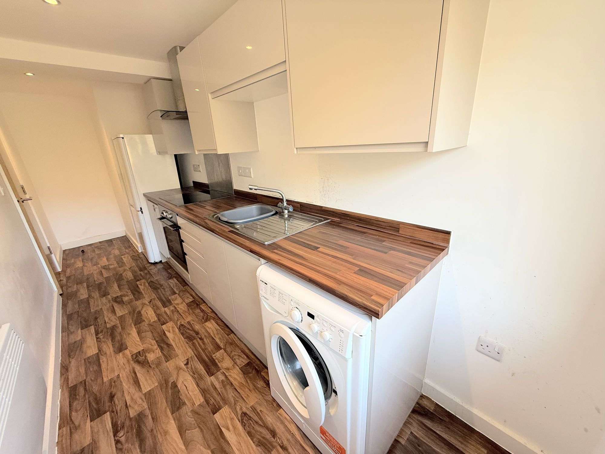 2 bed flat to rent in Wheatley Court, Halifax  - Property Image 12