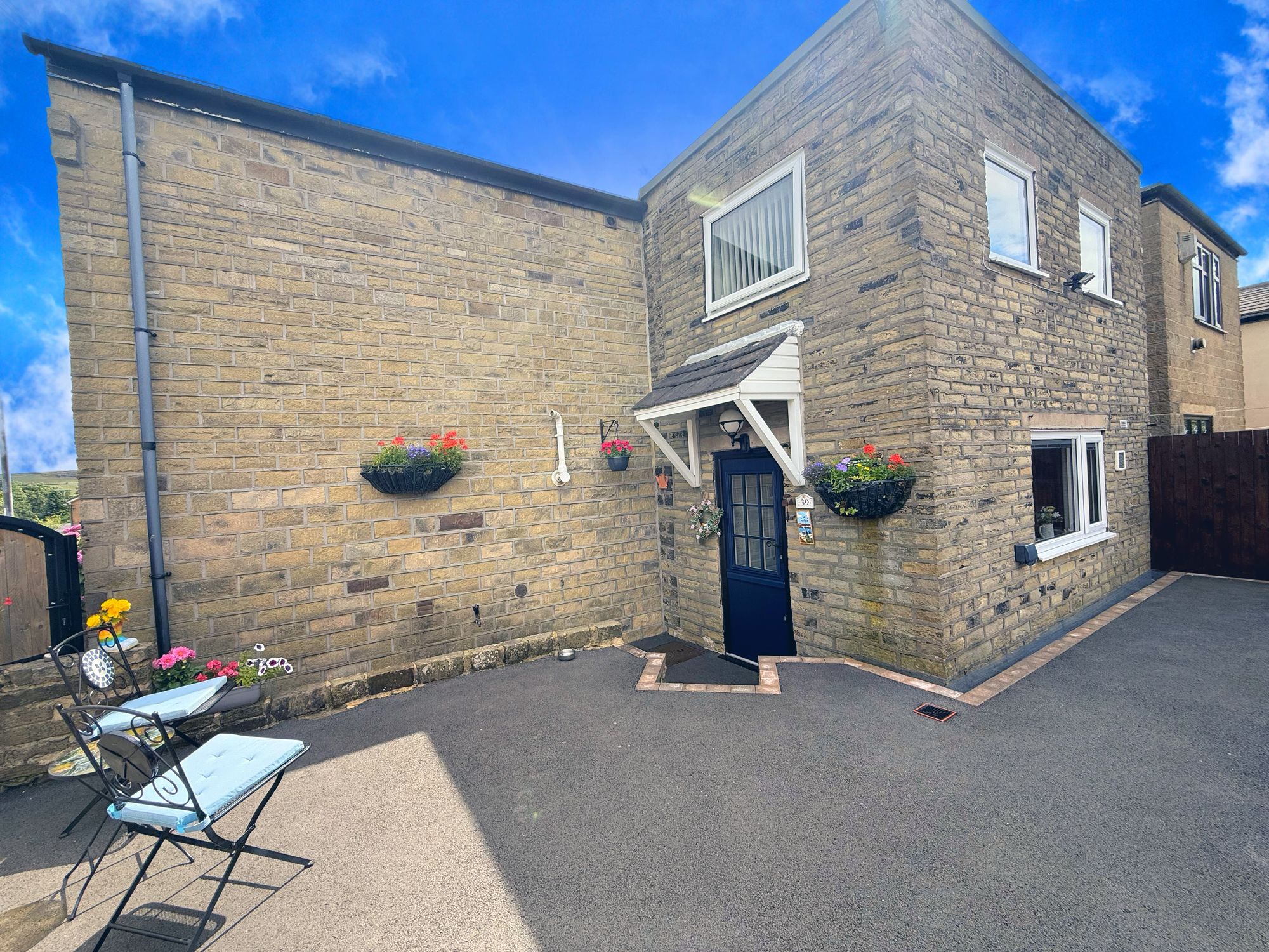 4 bed end of terrace house for sale in Moor Bottom Road, Halifax 33