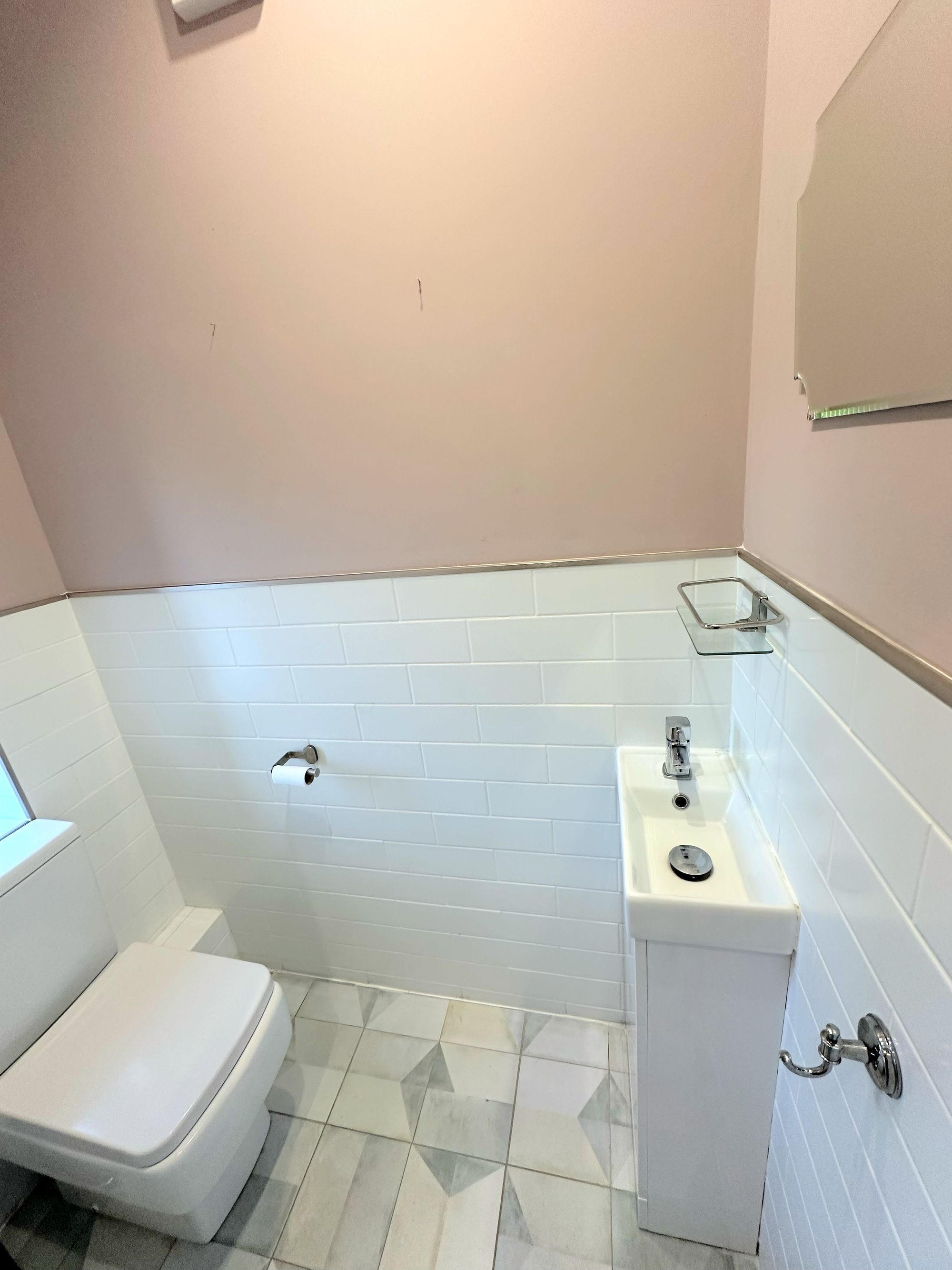 4 bed semi-detached house to rent in Broomfield, Bradford 5