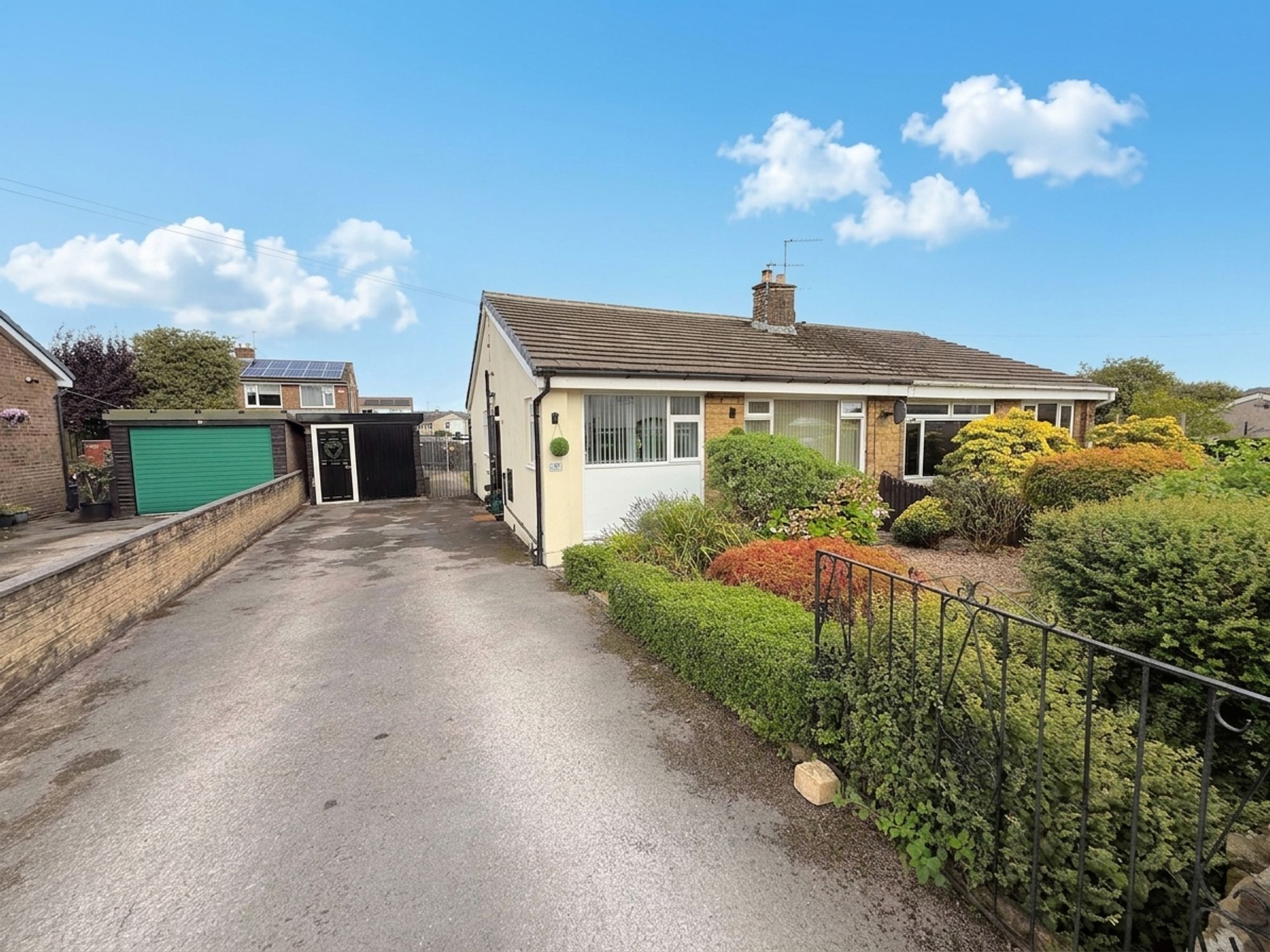 2 bed semi-detached bungalow for sale in Tewit Lane, Halifax 4