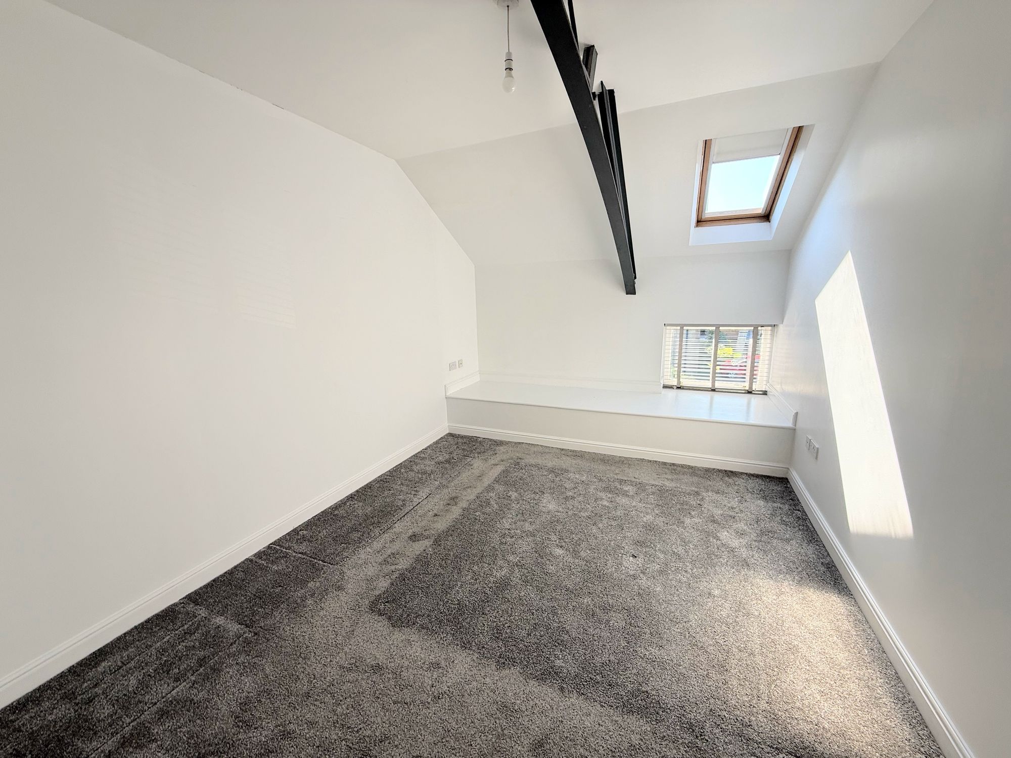 2 bed flat to rent in Charlotte Close, Halifax  - Property Image 15