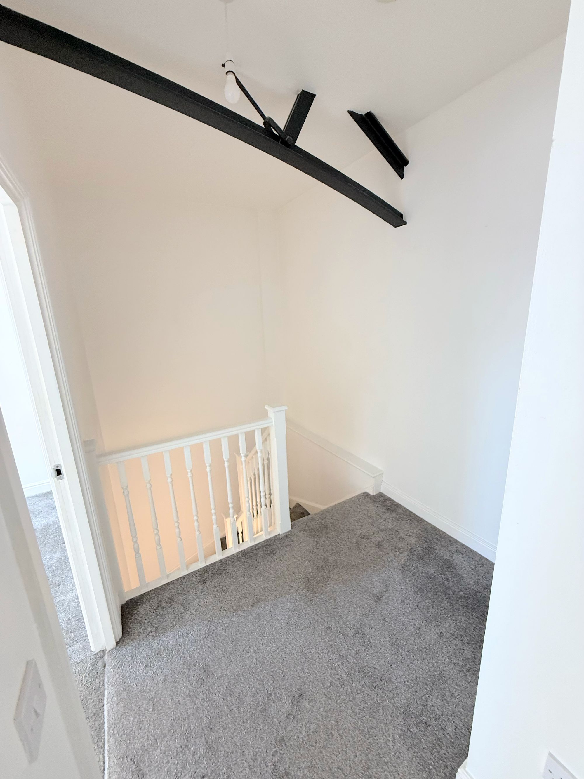 2 bed flat to rent in Charlotte Close, Halifax 12