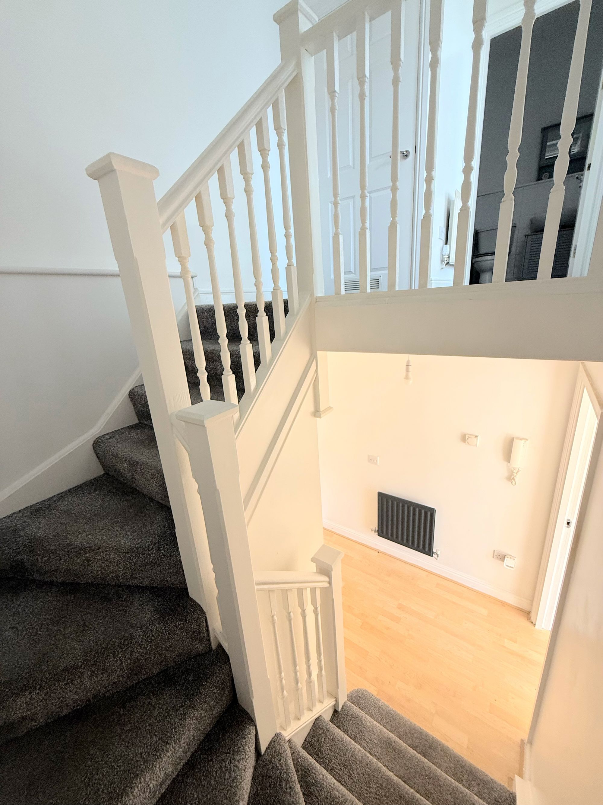 2 bed flat to rent in Charlotte Close, Halifax 11
