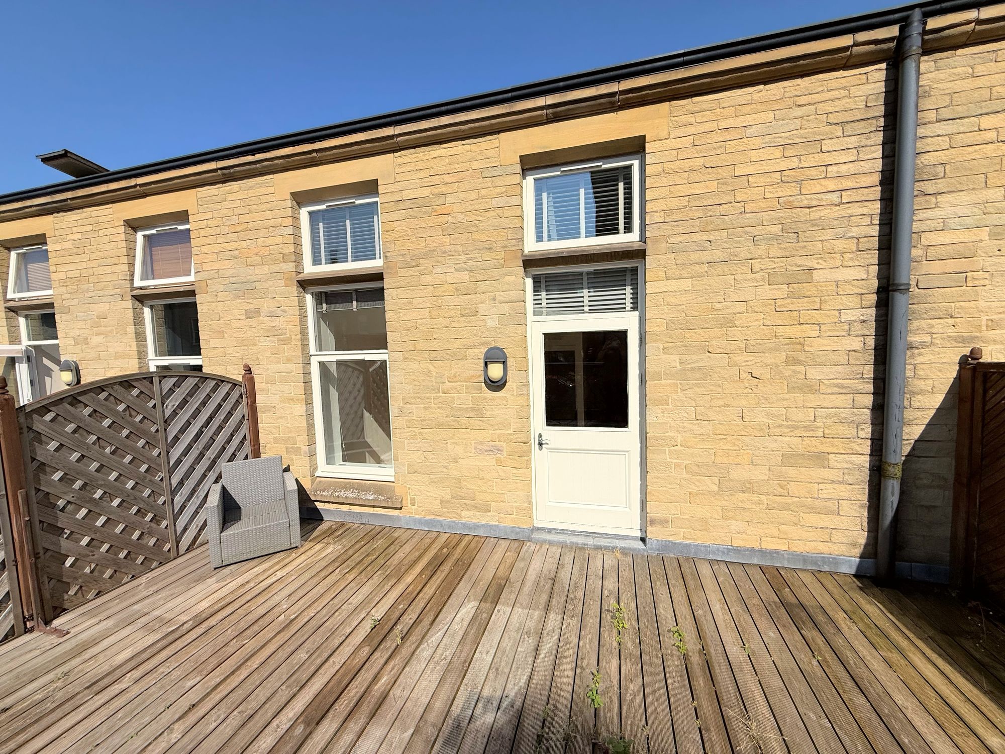 2 bed flat to rent in Charlotte Close, Halifax  - Property Image 17