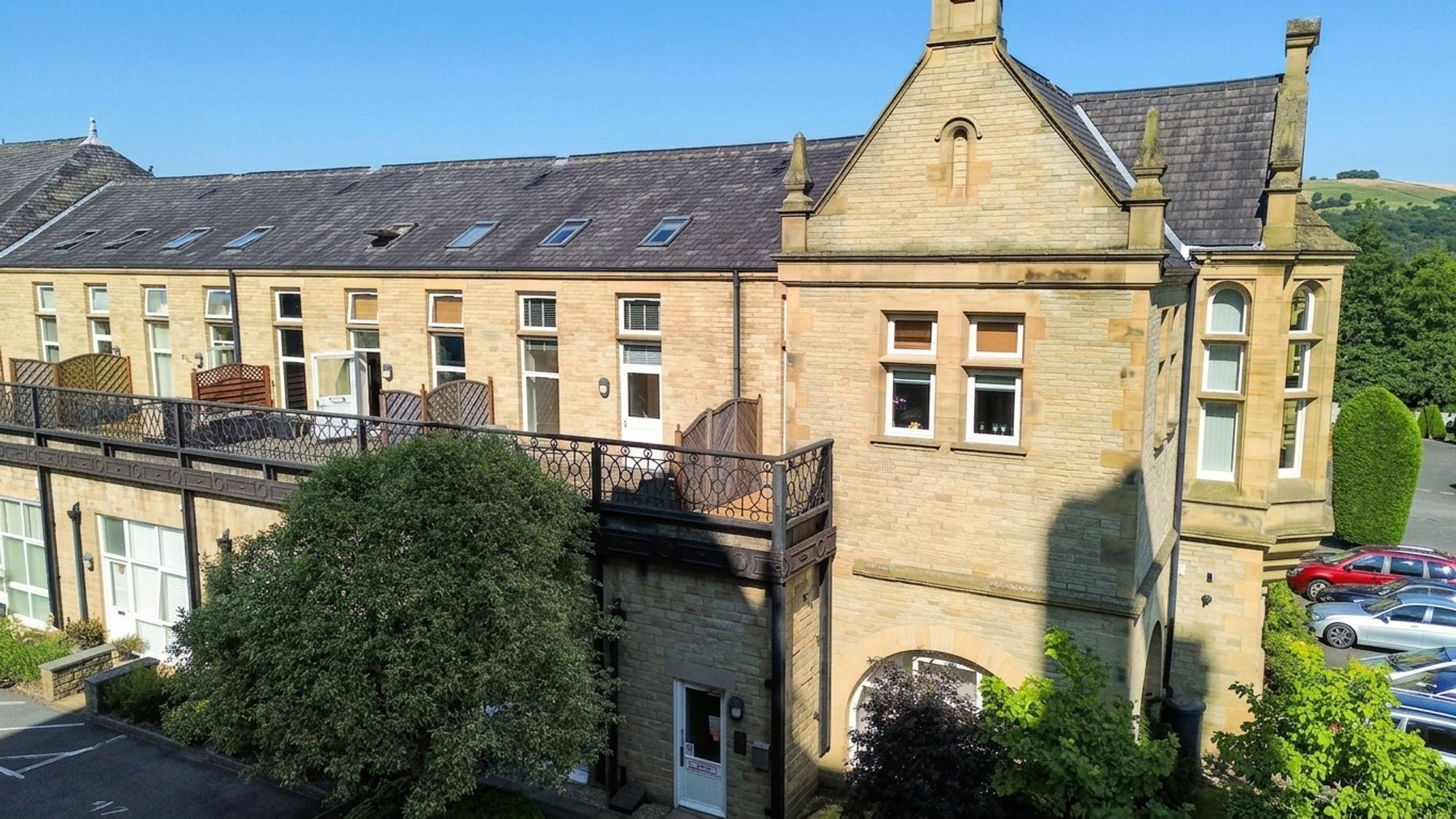 2 bed flat to rent in Charlotte Close, Halifax 18