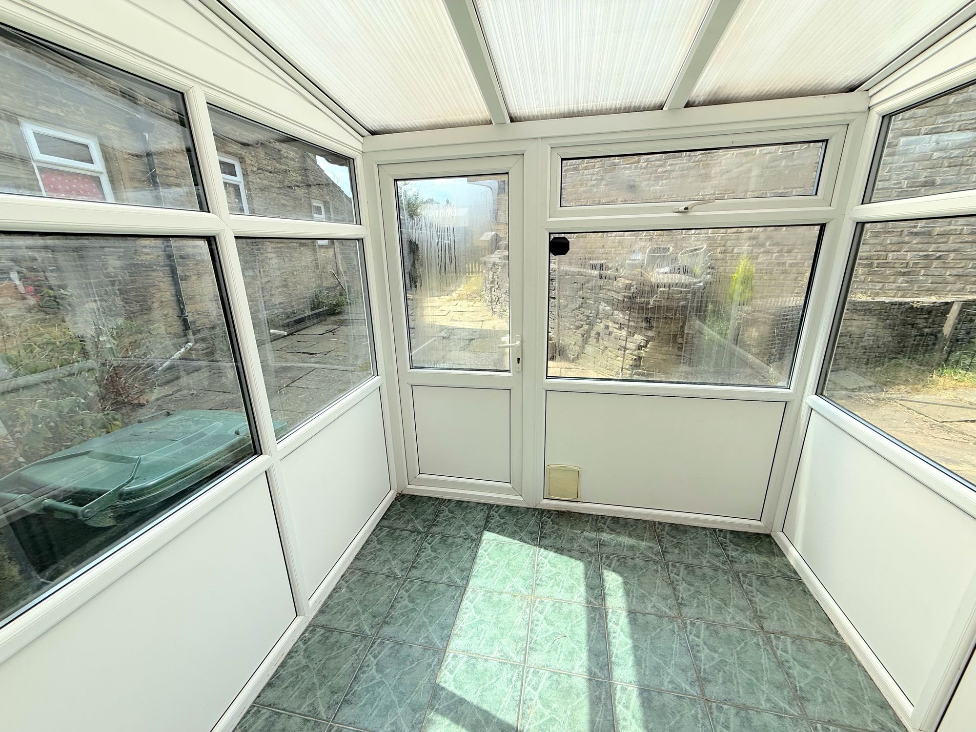 3 bed mid-terraced house for sale in Chapel Street, Bradford  - Property Image 14