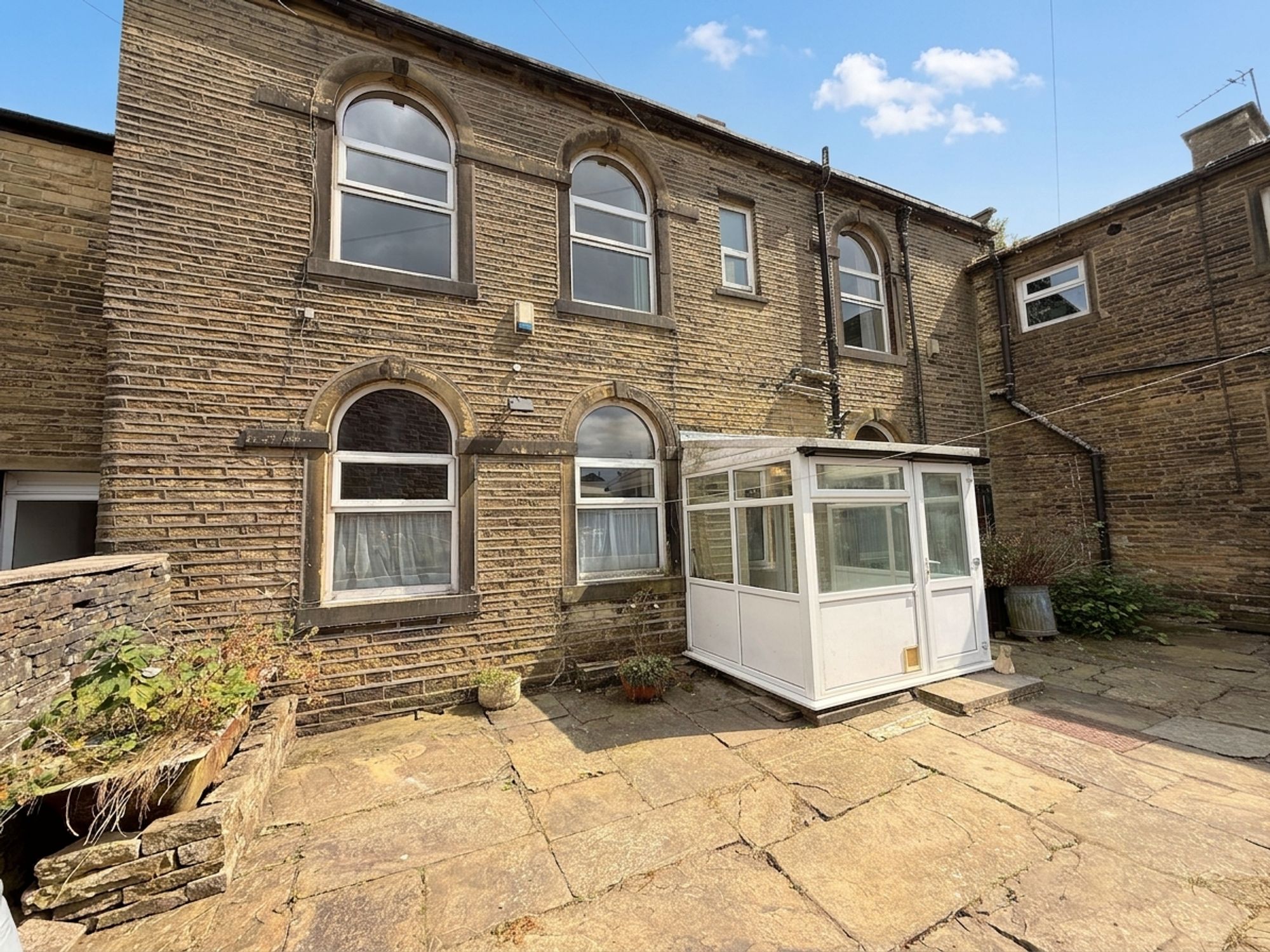 3 bed mid-terraced house for sale in Chapel Street, Bradford  - Property Image 4