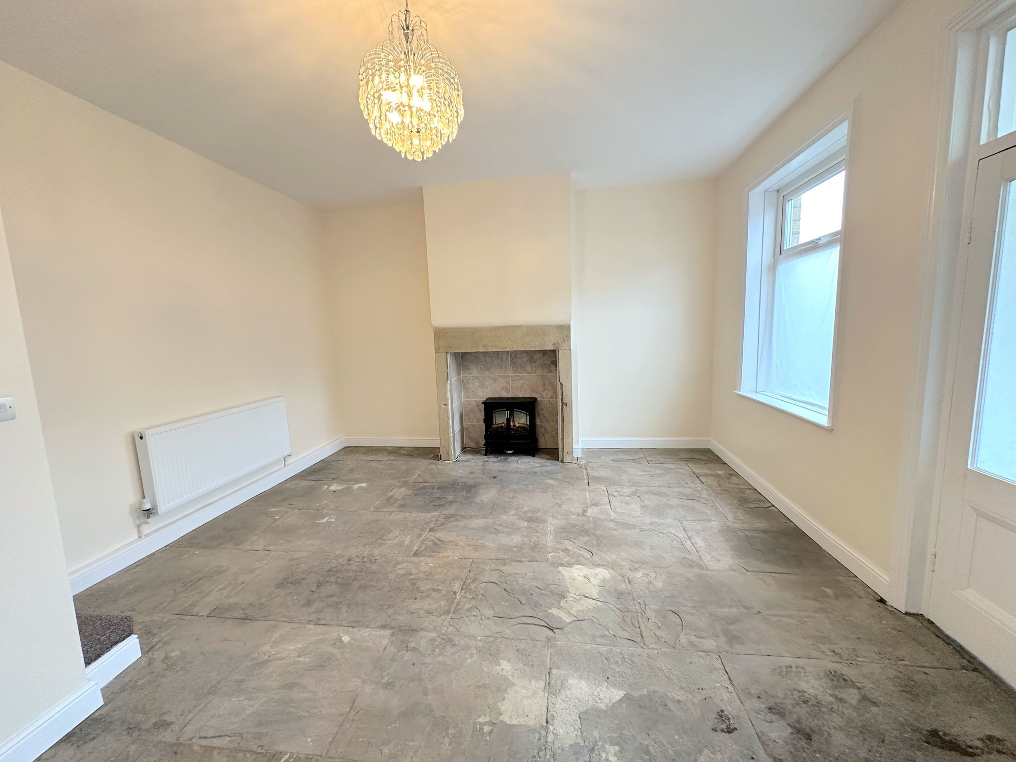 3 bed mid-terraced house to rent in Brighton Street, Halifax  - Property Image 2