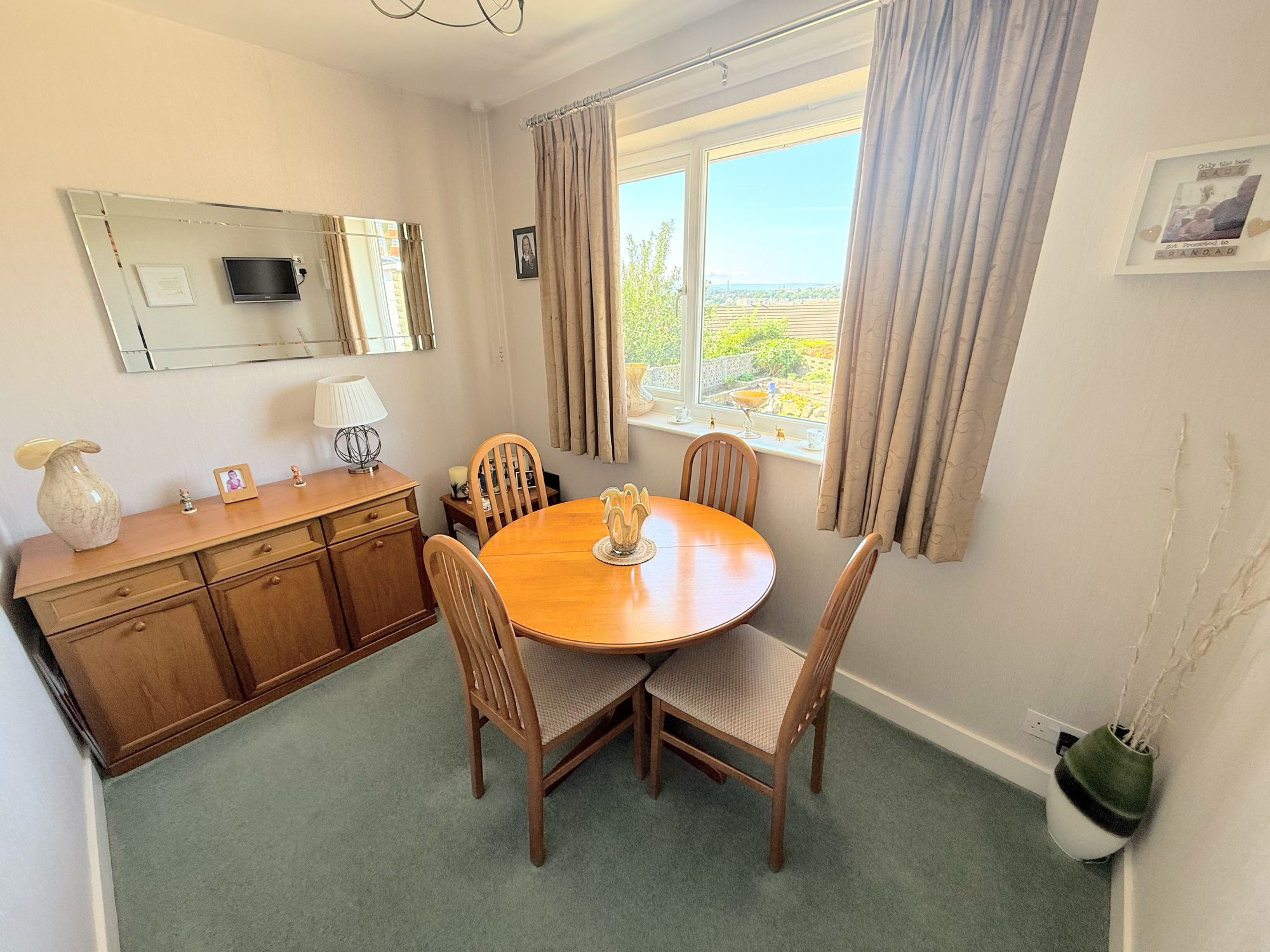 2 bed semi-detached bungalow for sale in Belgrave Gardens, Halifax  - Property Image 22