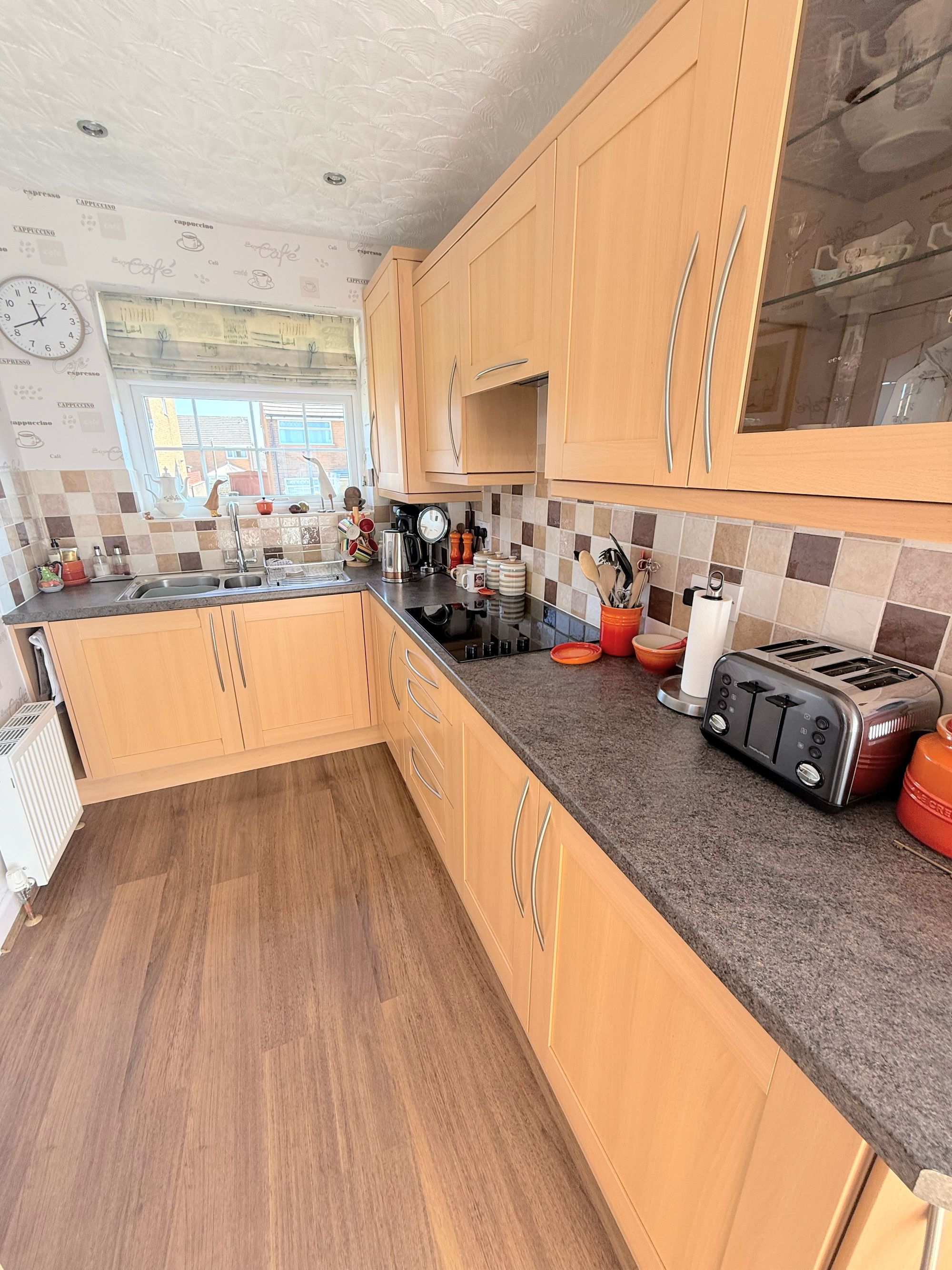 2 bed semi-detached bungalow for sale in Belgrave Gardens, Halifax 2