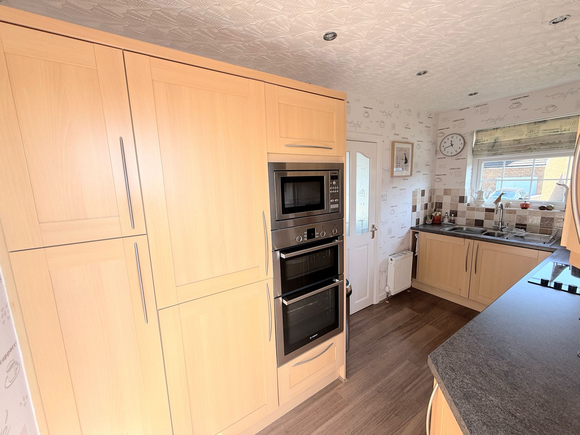 2 bed semi-detached bungalow for sale in Belgrave Gardens, Halifax 11