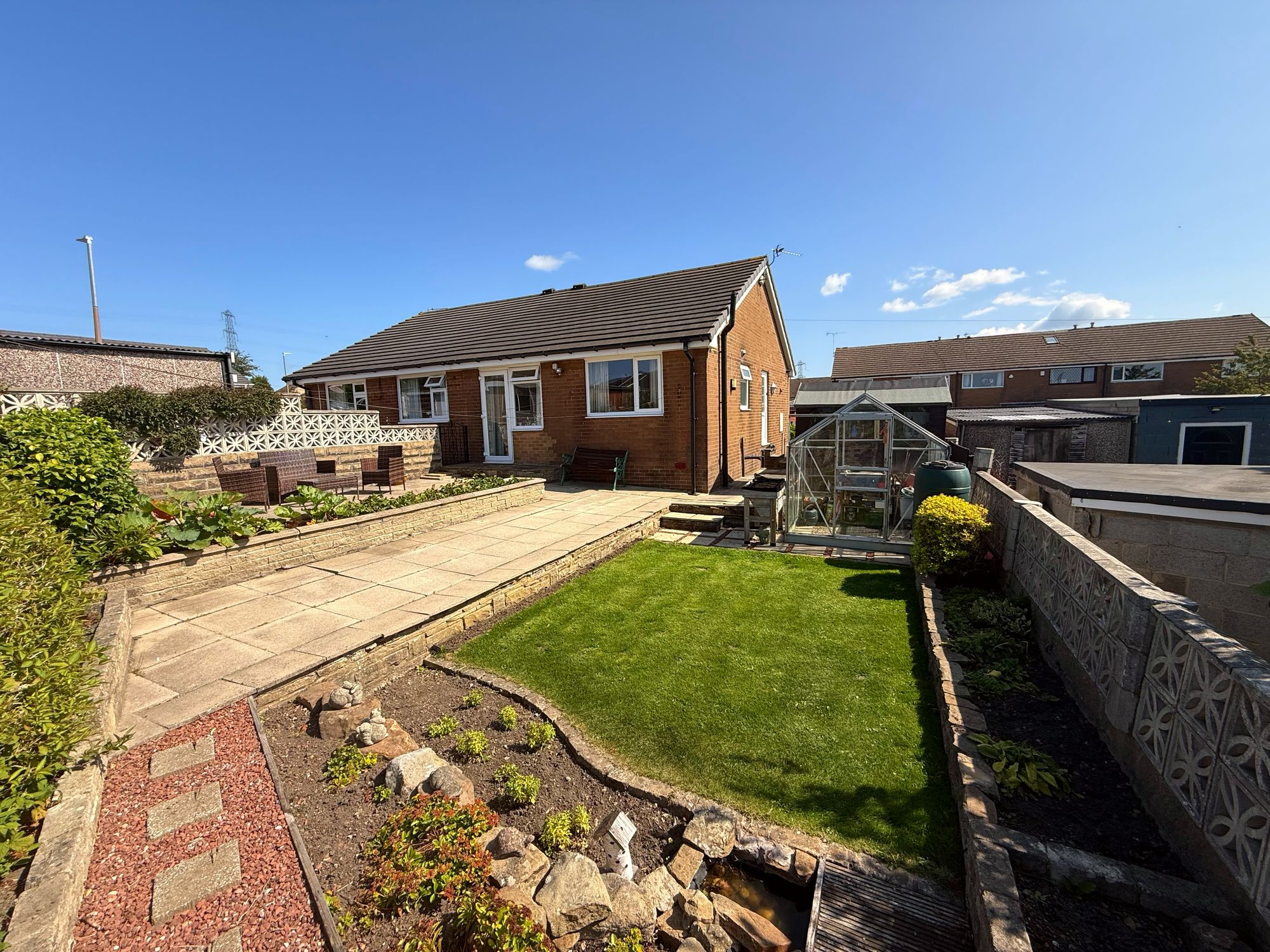 2 bed semi-detached bungalow for sale in Belgrave Gardens, Halifax 22