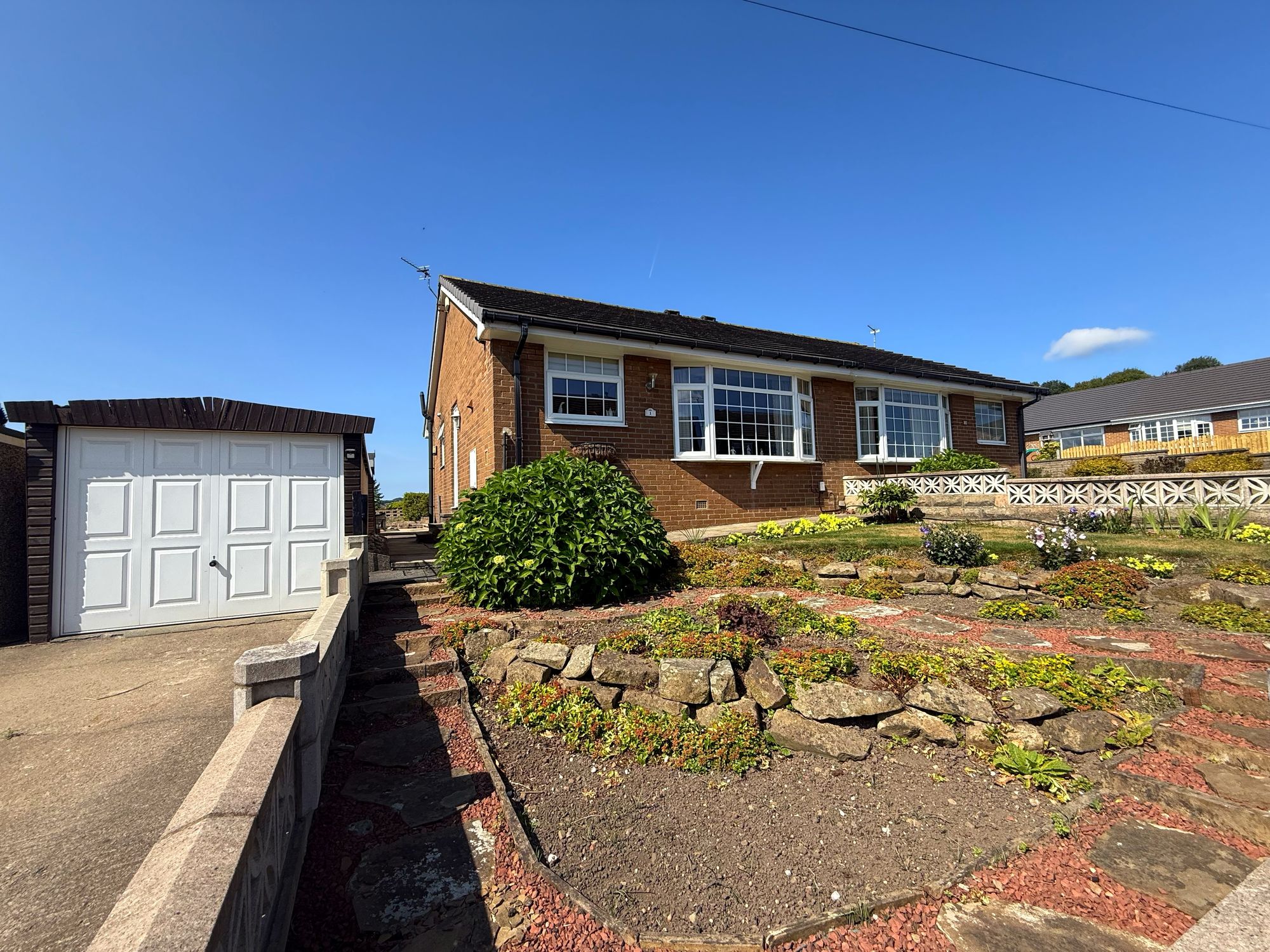 2 bed semi-detached bungalow for sale in Belgrave Gardens, Halifax  - Property Image 1