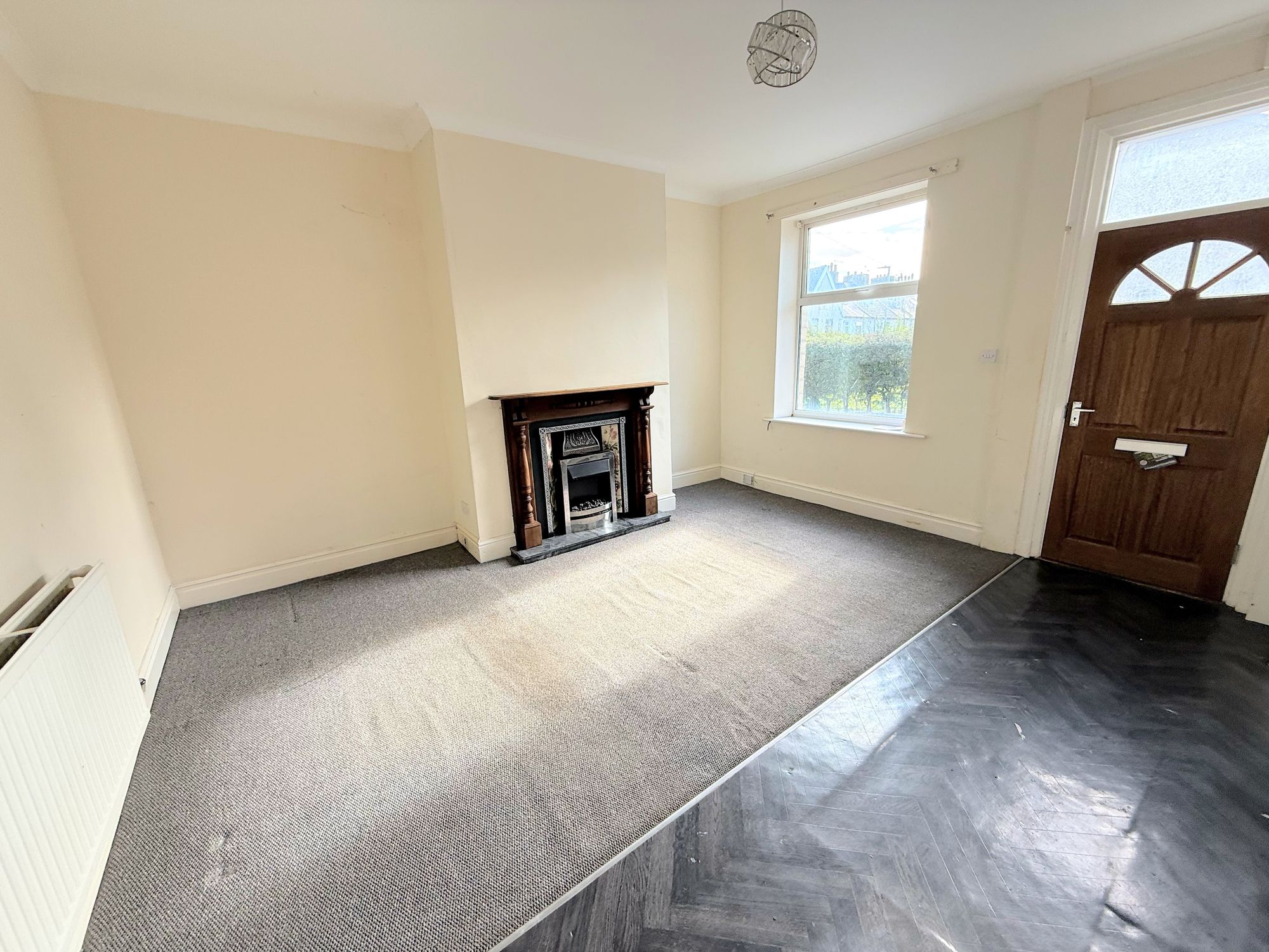 2 bed mid-terraced house for sale in East Park Road, Halifax 3