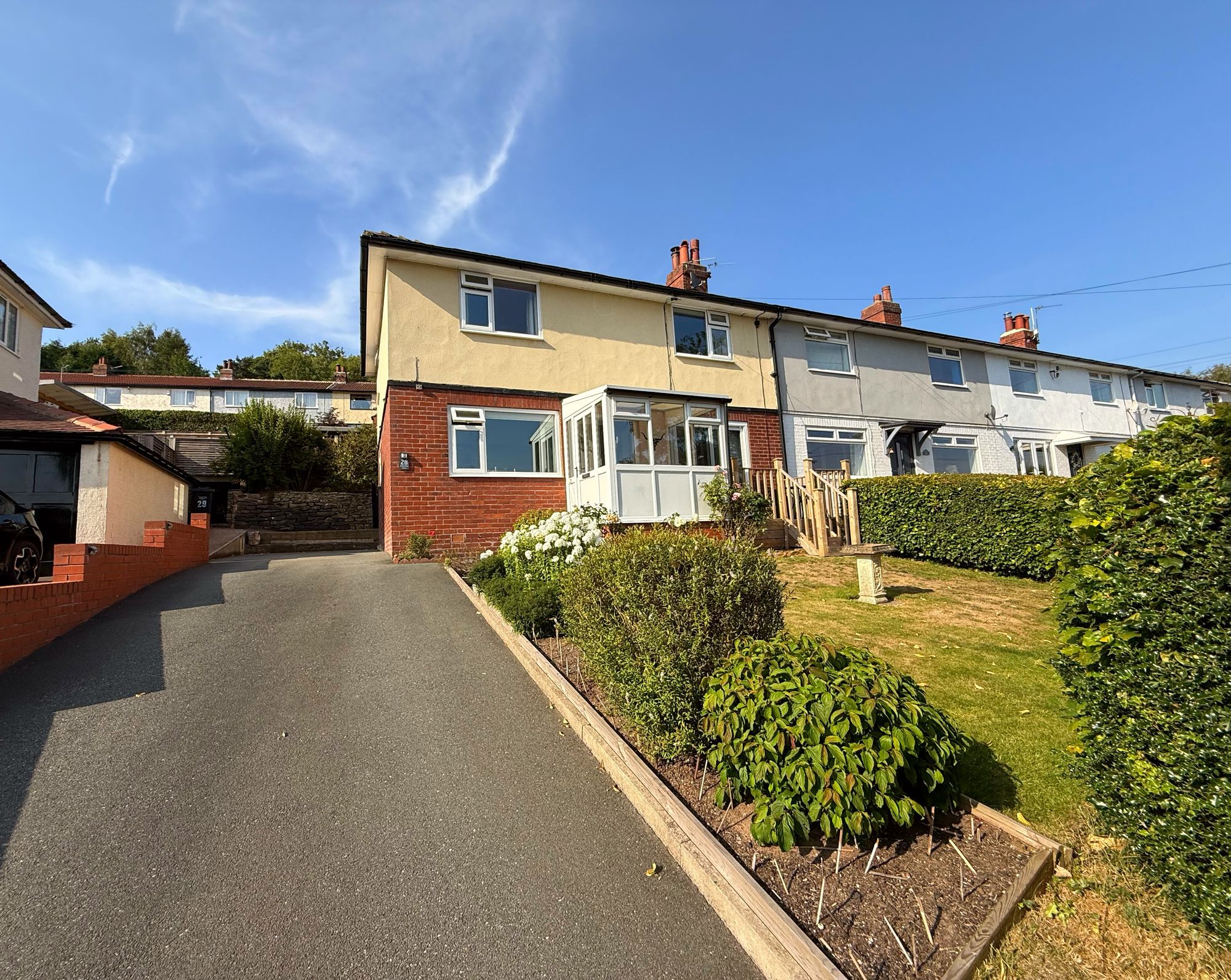 3 bed end of terrace house for sale in Warley Wood Avenue, Halifax - Property Image 1