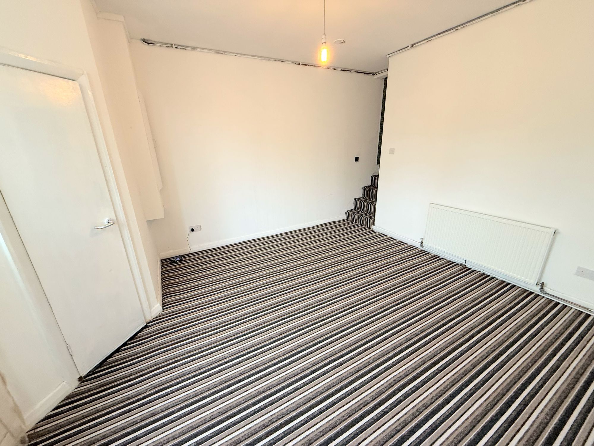 3 bed end of terrace house for sale in King Cross Road, Halifax  - Property Image 10