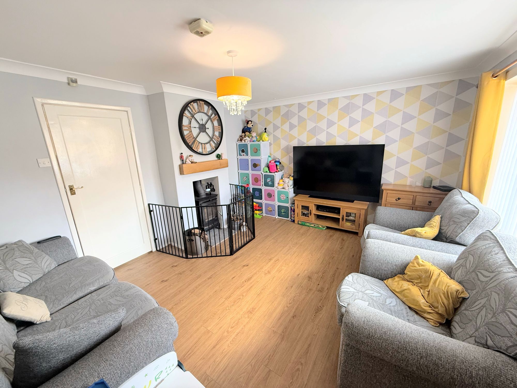 2 bed semi-detached house for sale in Reins Road, Brighouse 1