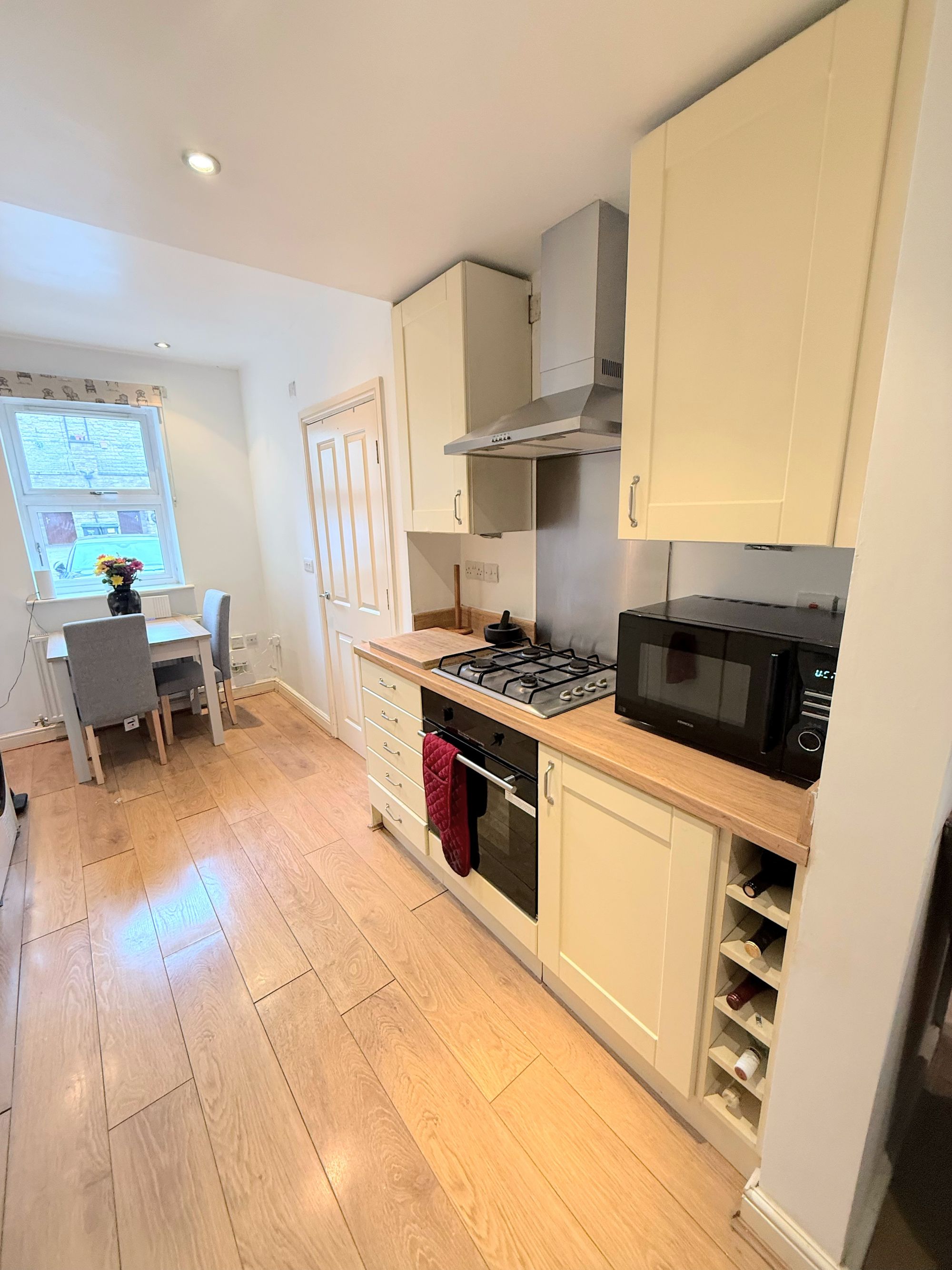 4 bed for sale in Hebble View, Halifax  - Property Image 10