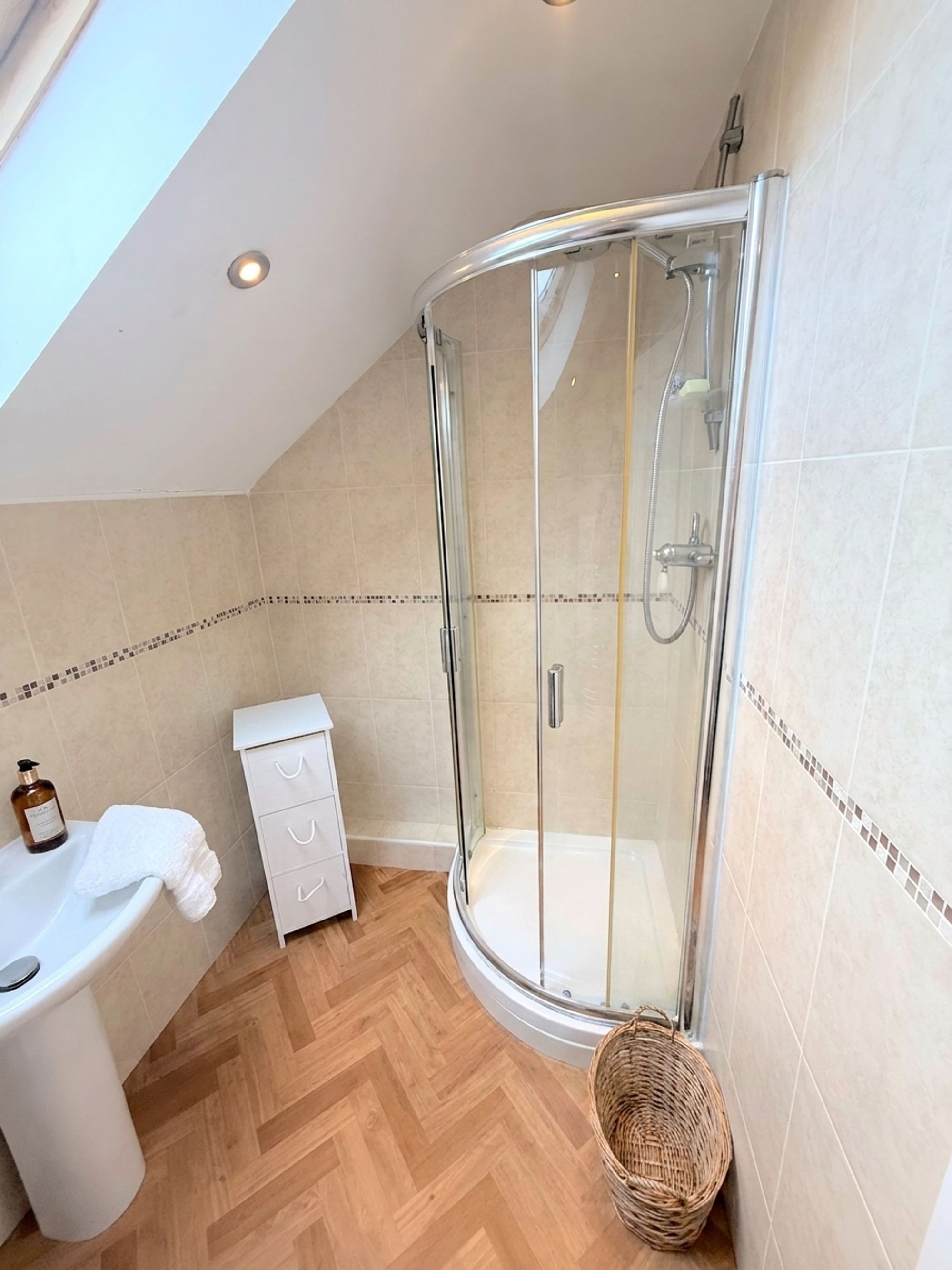 4 bed for sale in Hebble View, Halifax  - Property Image 18