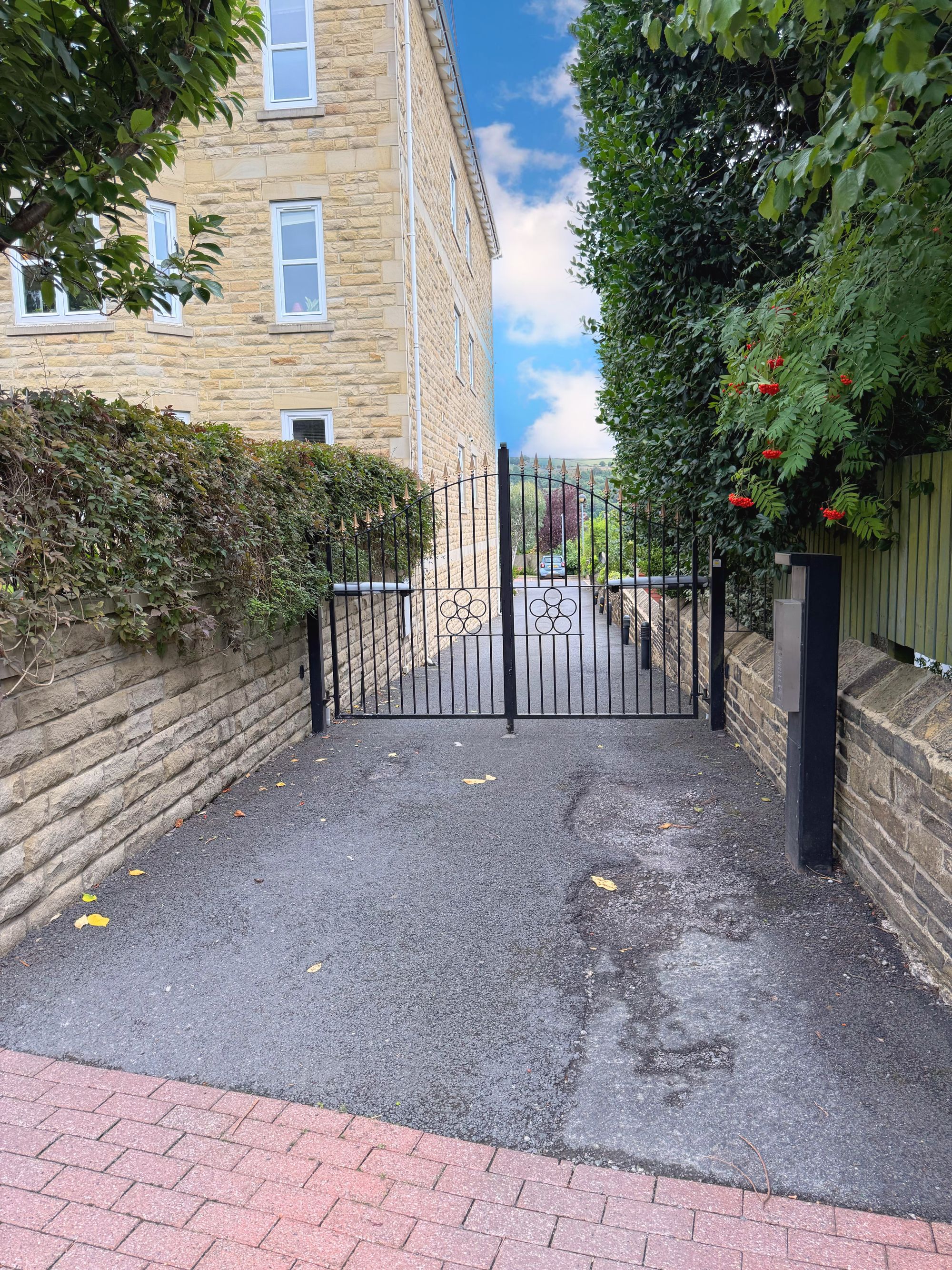 1 bed apartment for sale in Skircoat Green Road, Halifax  - Property Image 32