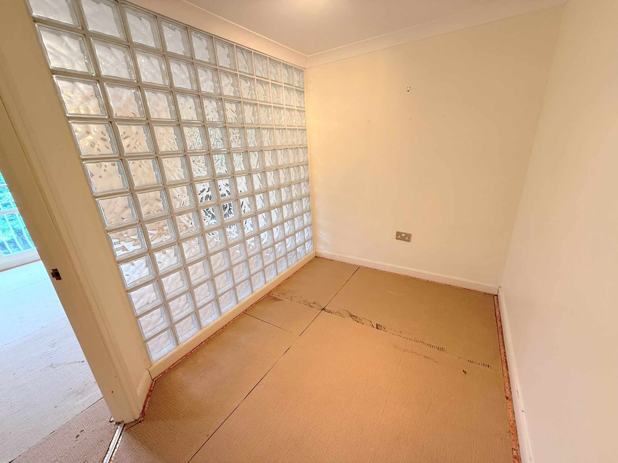 1 bed apartment for sale in Skircoat Green Road, Halifax  - Property Image 24