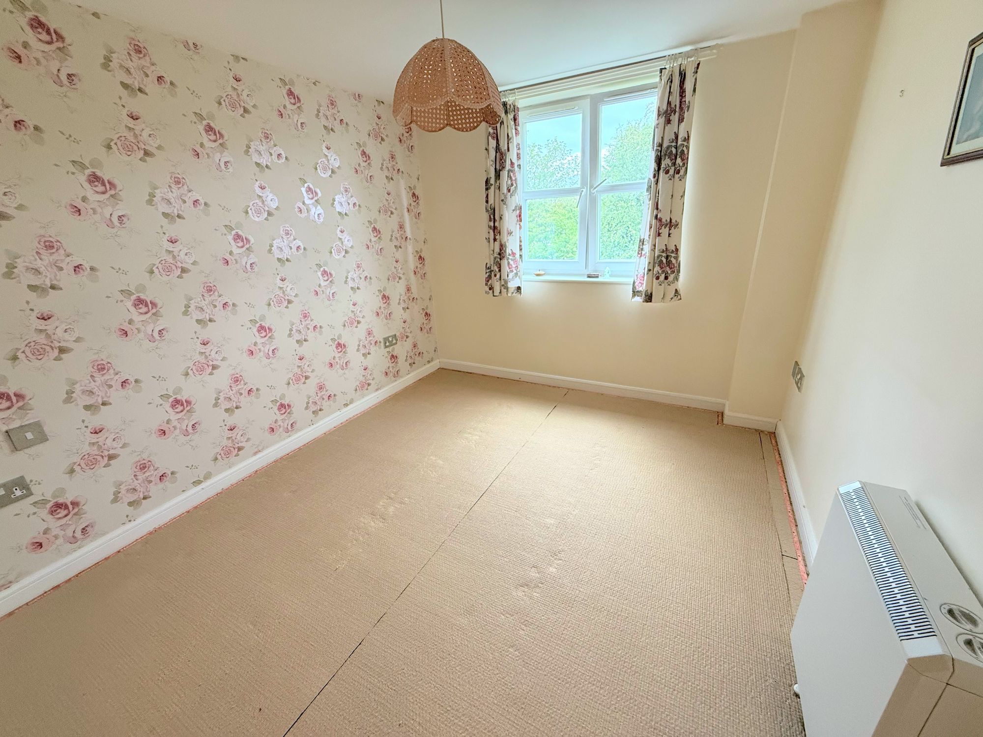 1 bed apartment for sale in Skircoat Green Road, Halifax  - Property Image 25