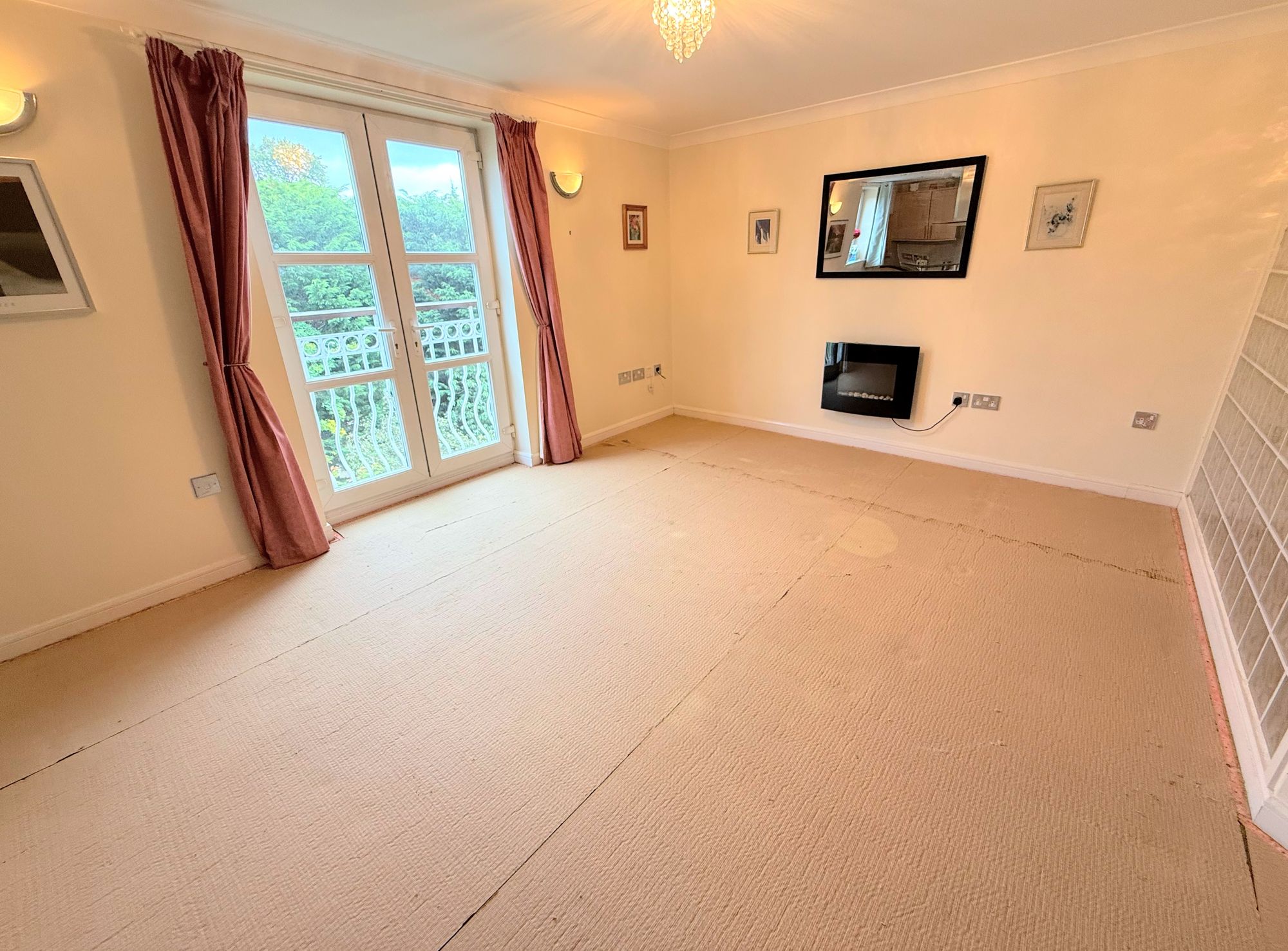1 bed apartment for sale in Skircoat Green Road, Halifax  - Property Image 2
