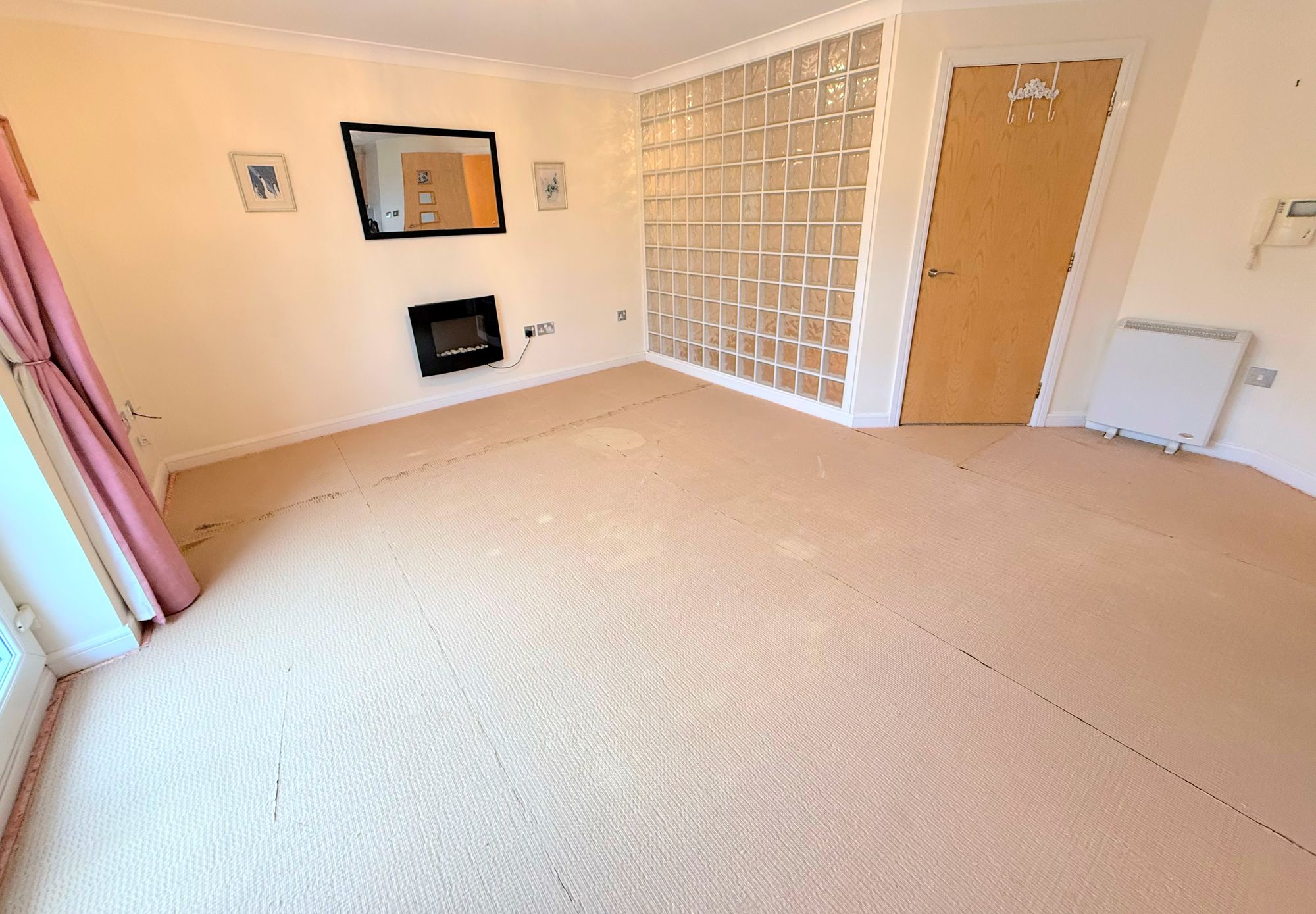 1 bed apartment for sale in Skircoat Green Road, Halifax  - Property Image 16