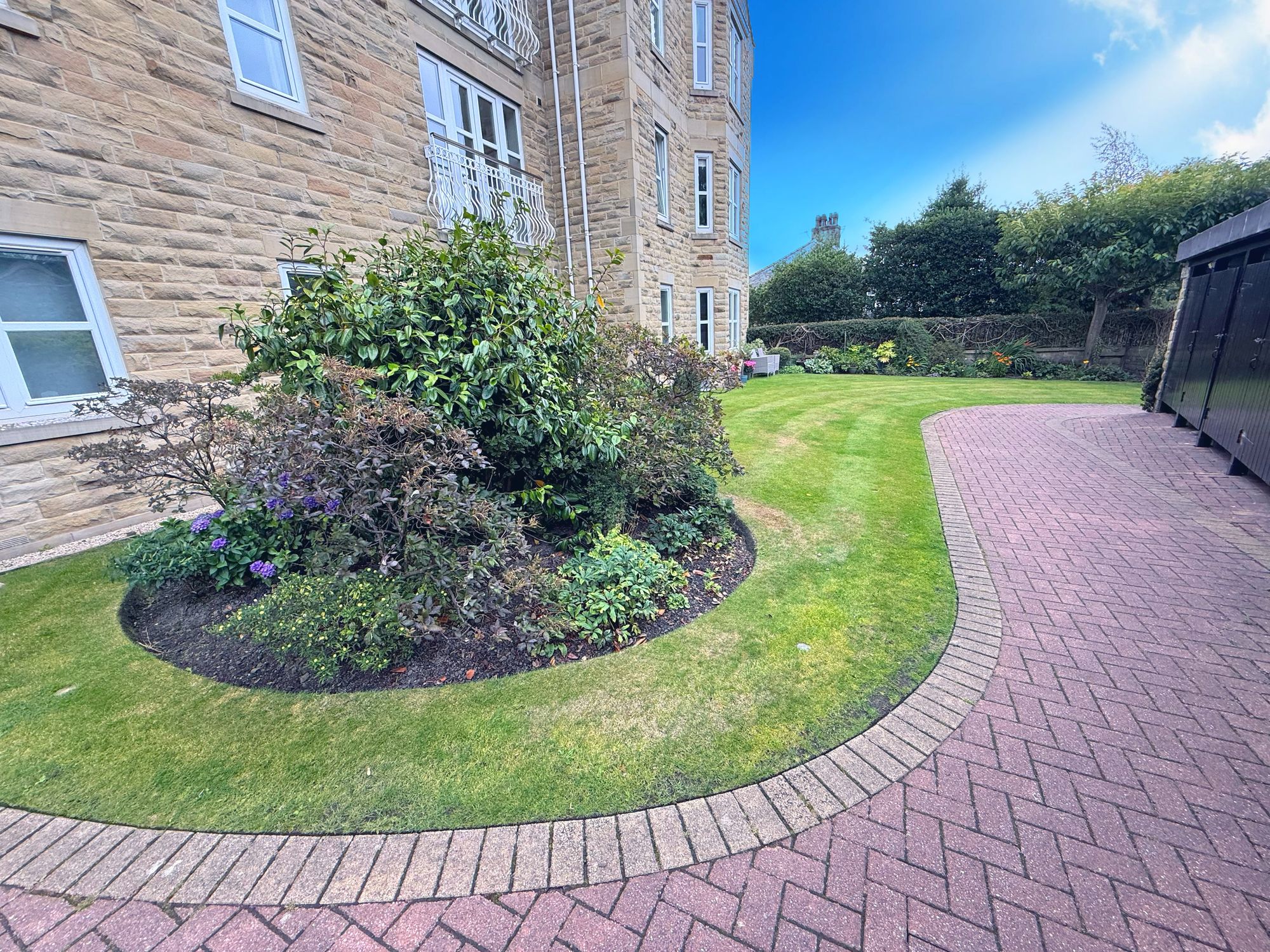 1 bed apartment for sale in Skircoat Green Road, Halifax  - Property Image 9