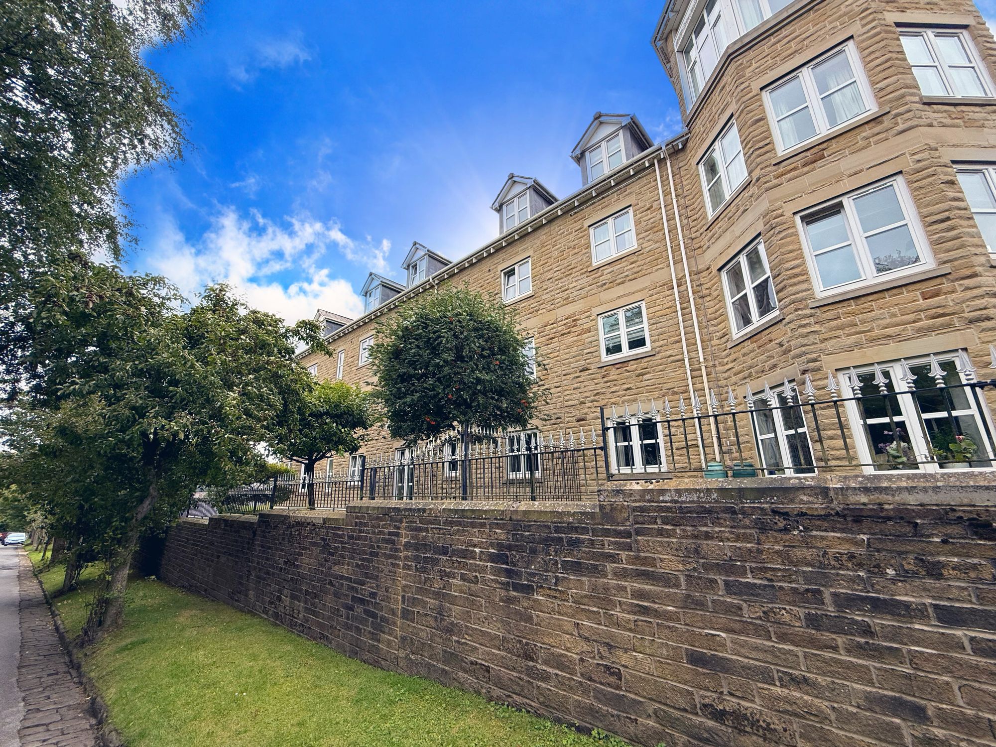 1 bed apartment for sale in Skircoat Green Road, Halifax  - Property Image 29