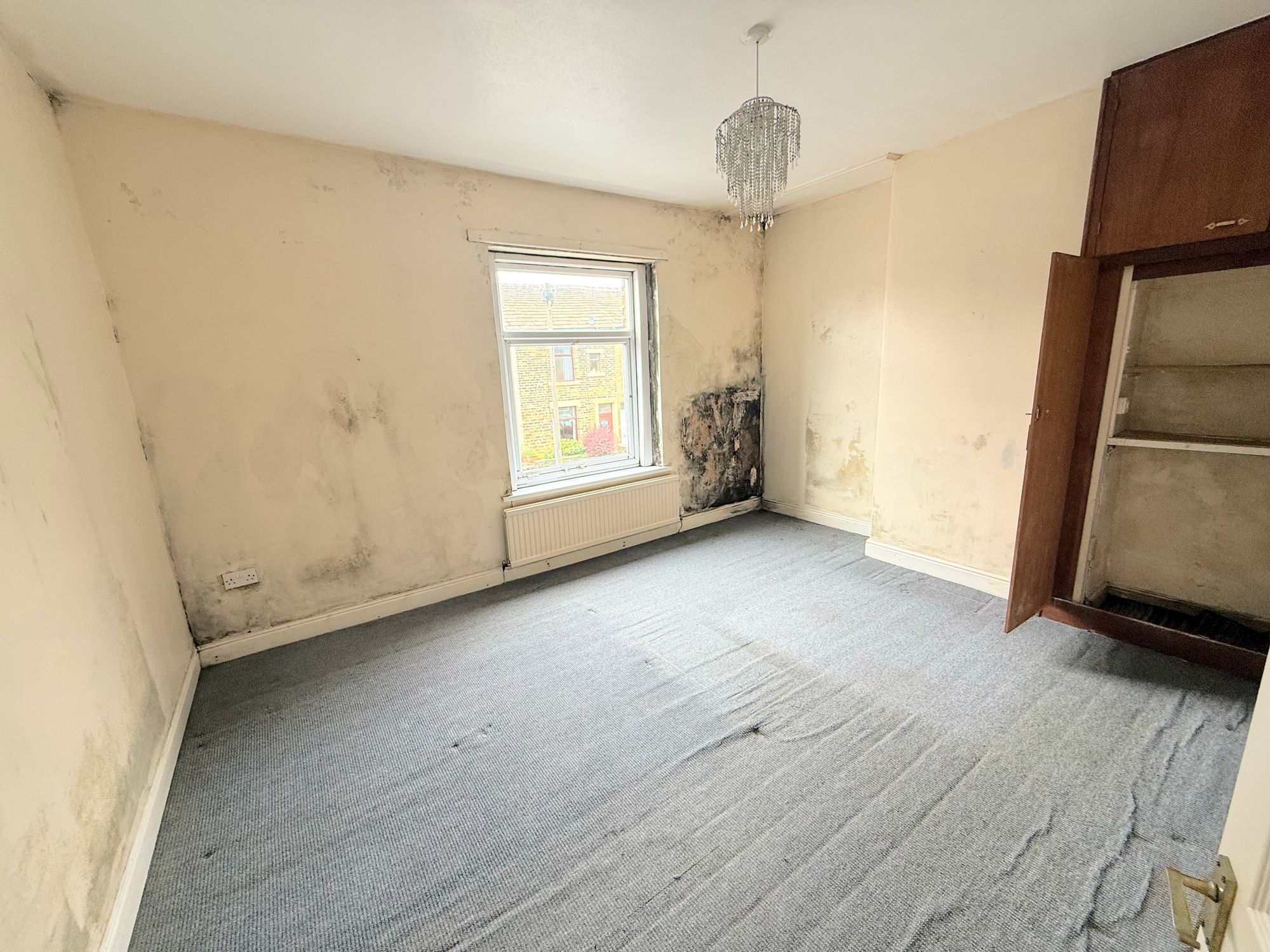 2 bed mid-terraced house for sale in Woodside Road, Halifax 11