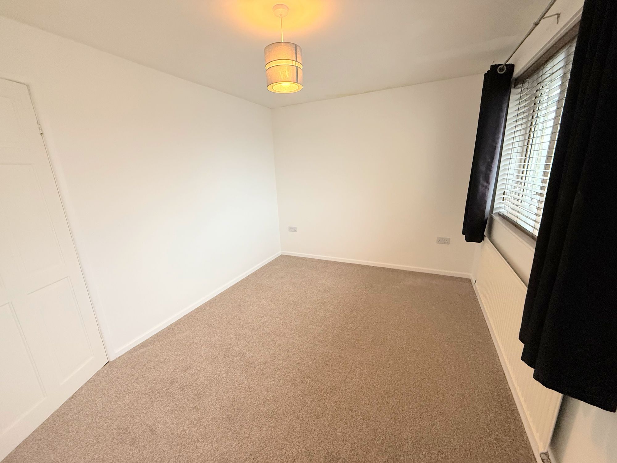 4 bed detached house to rent in Laurel Bank Close, Halifax 24