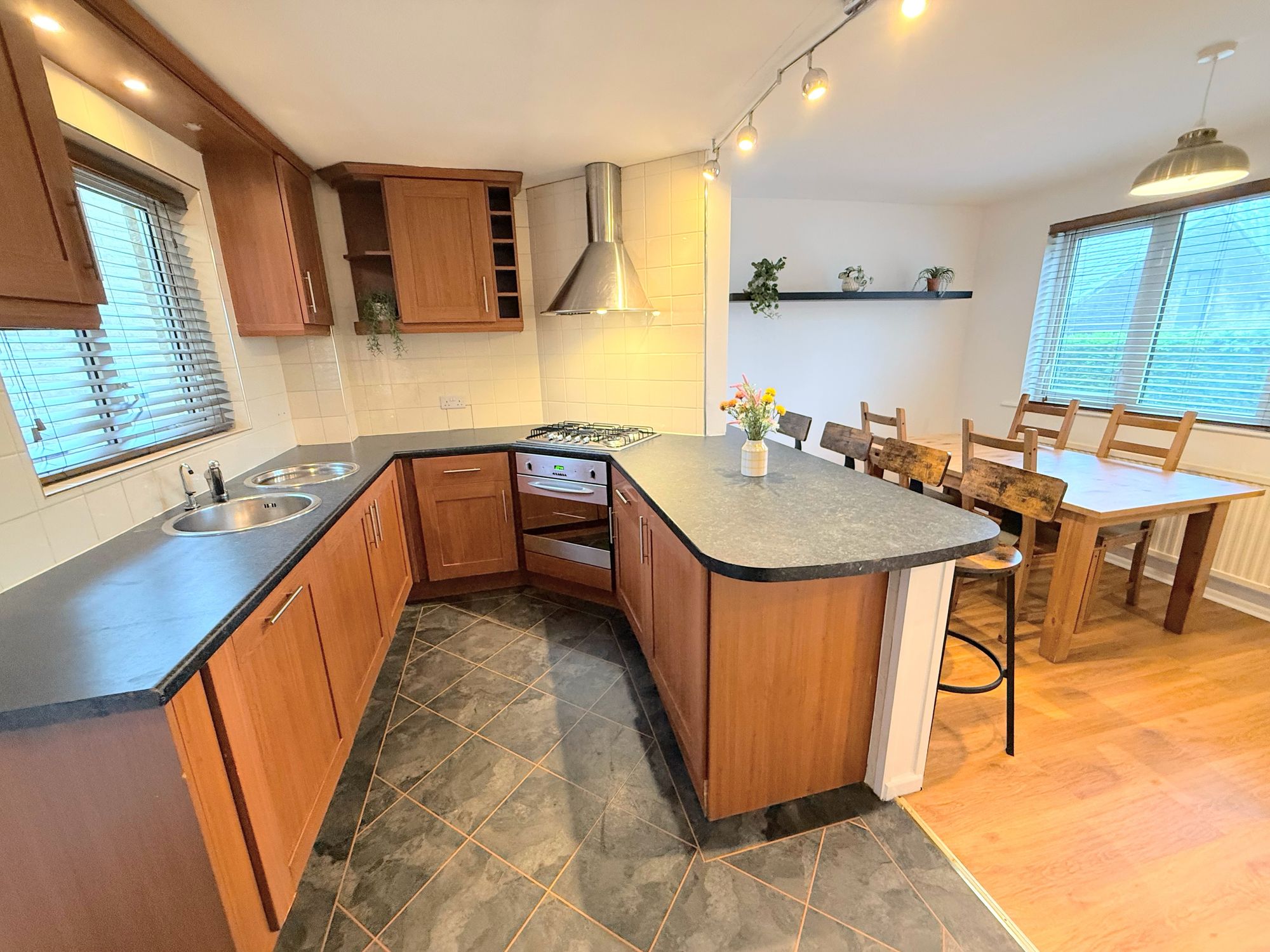 4 bed detached house to rent in Laurel Bank Close, Halifax  - Property Image 12