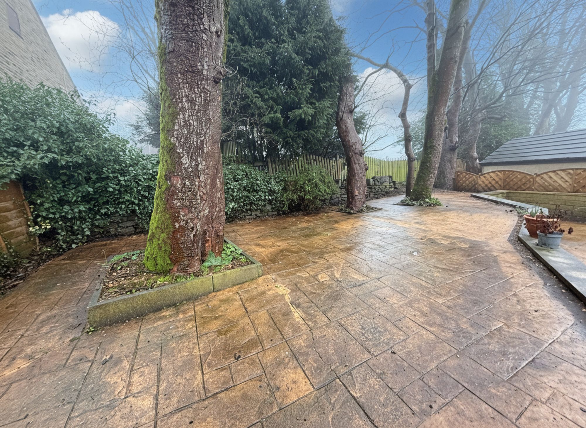 4 bed detached house to rent in Laurel Bank Close, Halifax 34