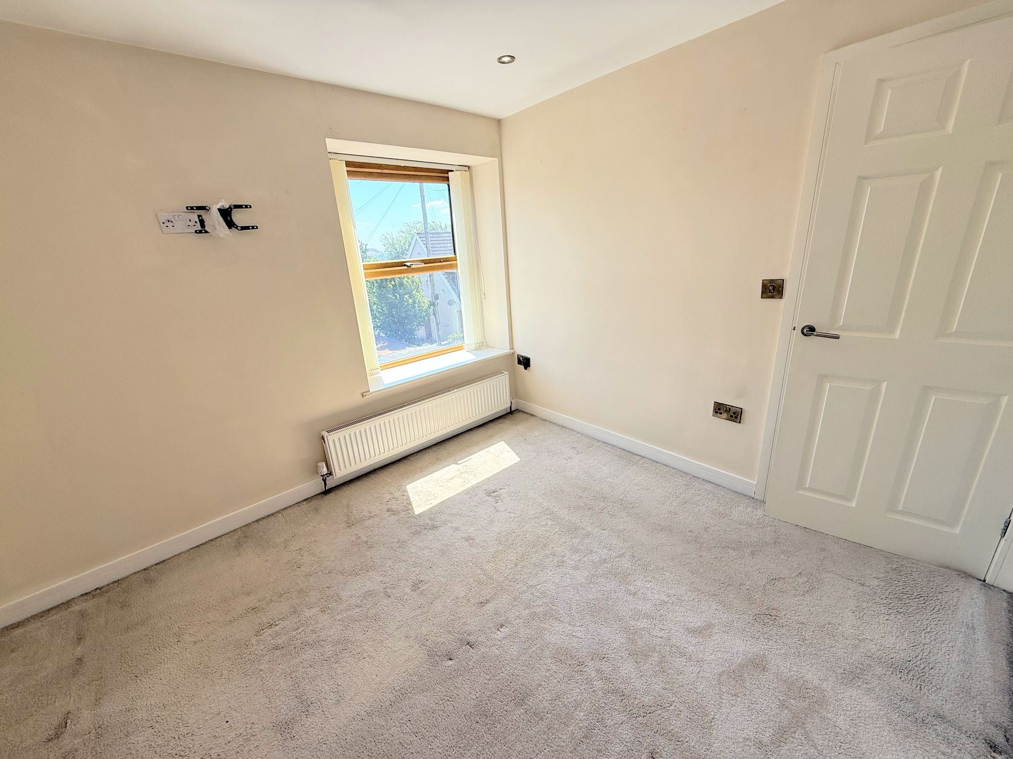 2 bed end of terrace house for sale in Bradshaw Lane, Halifax  - Property Image 16