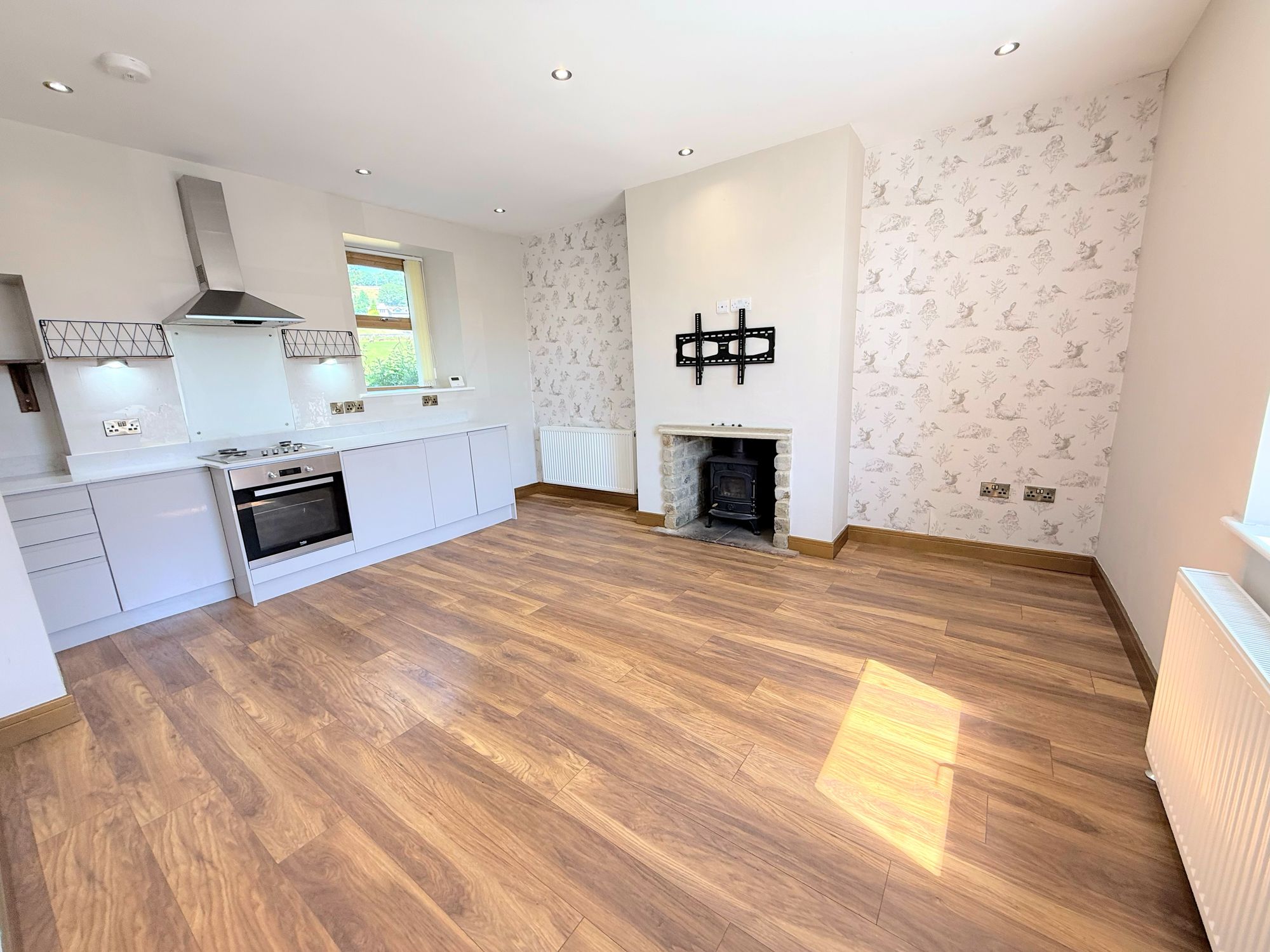 2 bed end of terrace house for sale in Bradshaw Lane, Halifax 1
