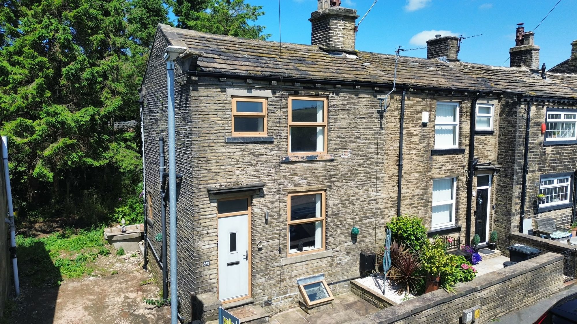 2 bed end of terrace house for sale in Bradshaw Lane, Halifax, HX2