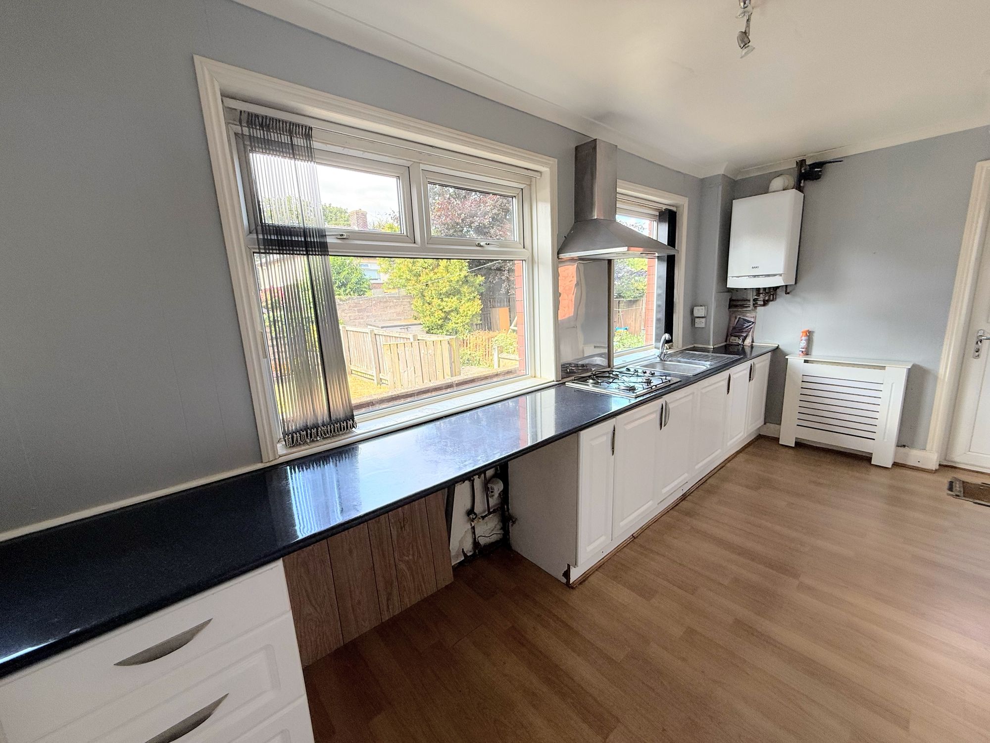 2 bed end of terrace house for sale in Backhold Drive, Halifax 9
