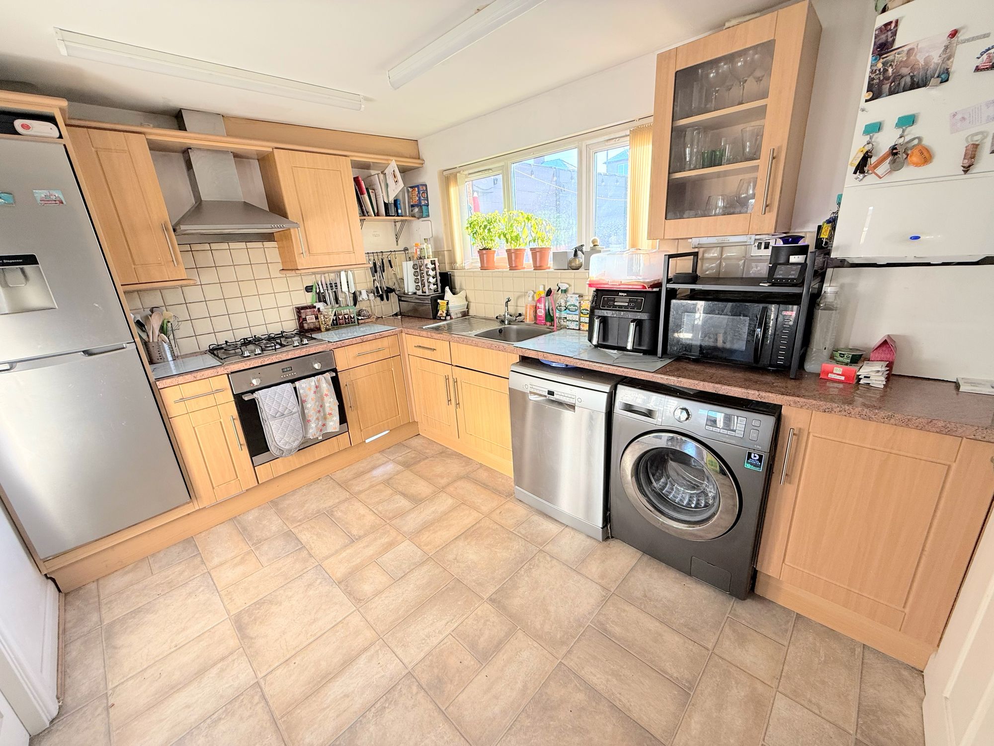 3 bed terraced house for sale in Aislaby Heights, Halifax 1