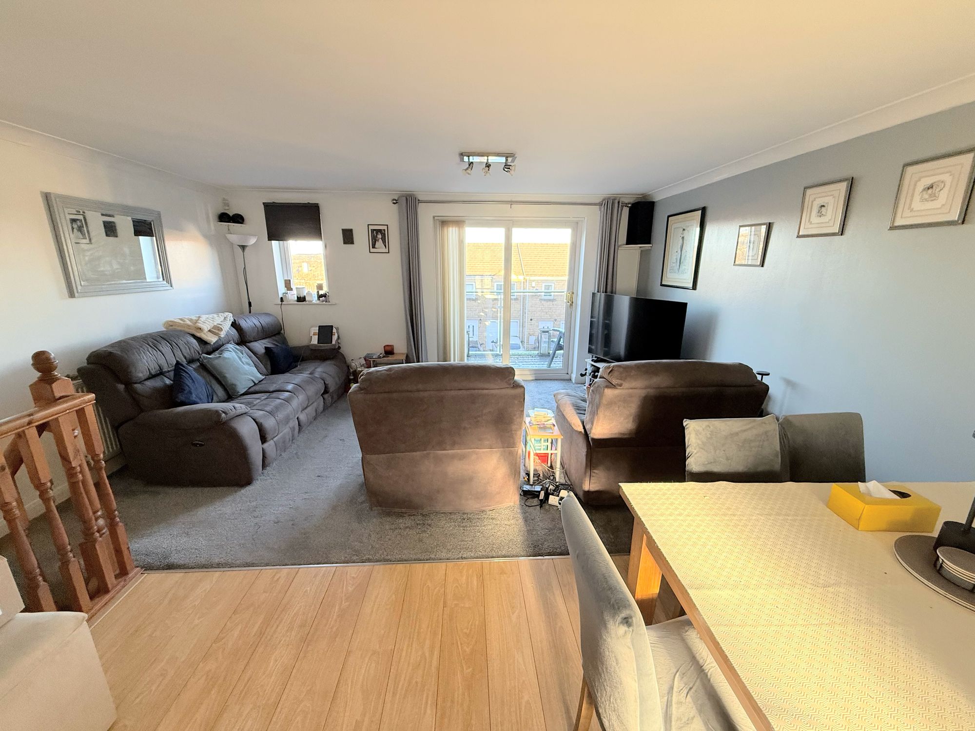 3 bed terraced house for sale in Aislaby Heights, Halifax 2