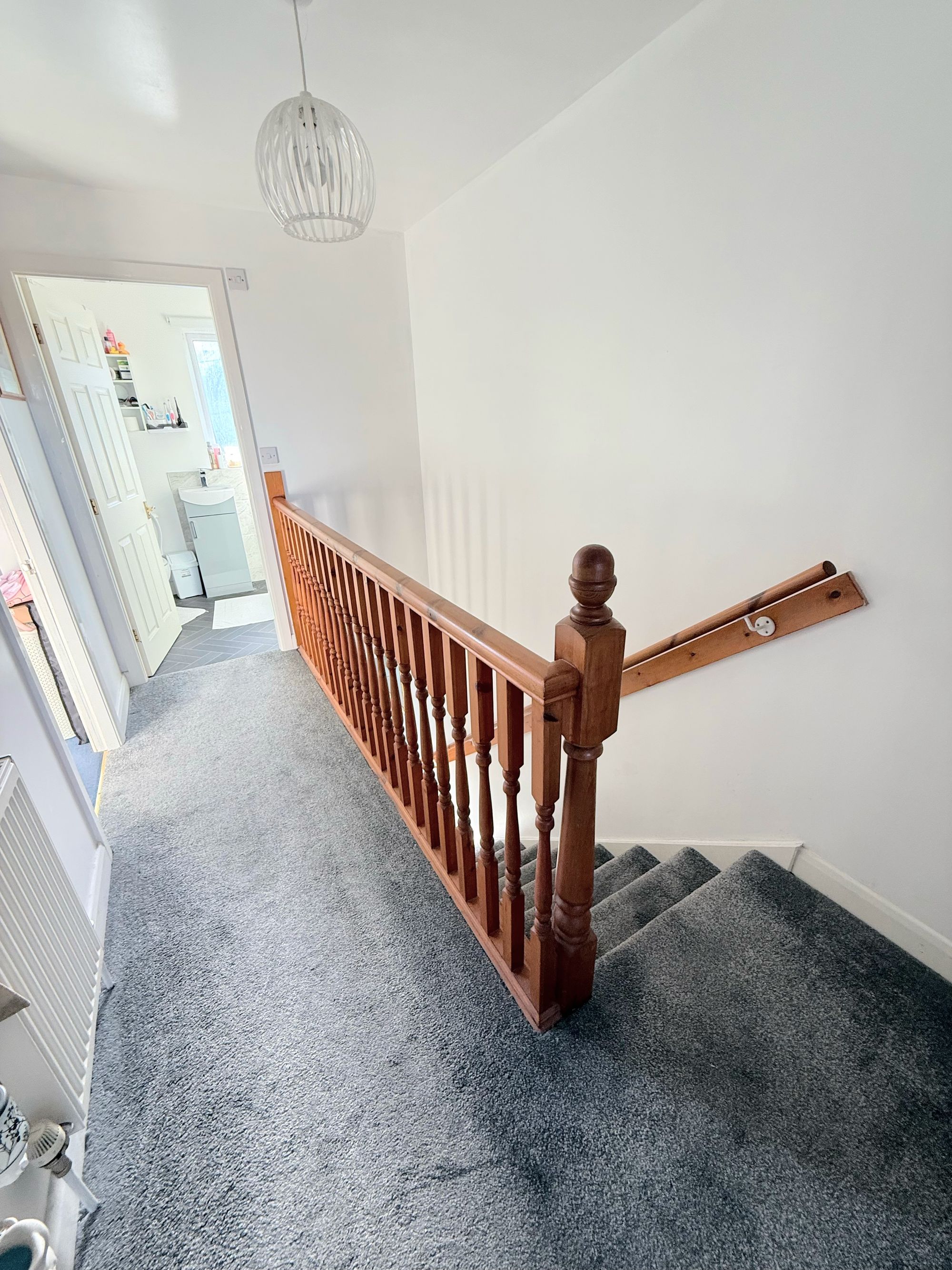 3 bed terraced house for sale in Aislaby Heights, Halifax  - Property Image 16