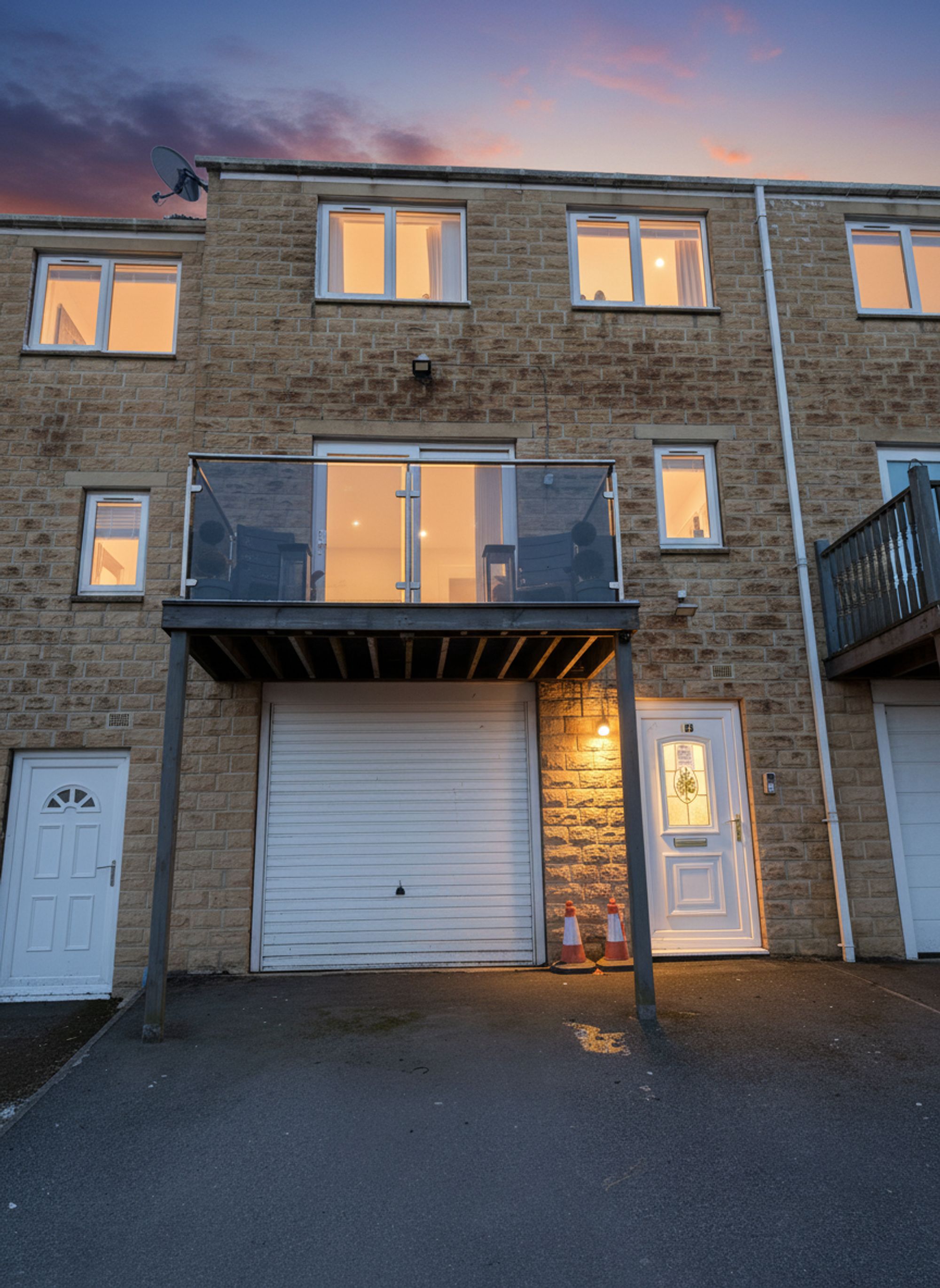 3 bed terraced house for sale in Aislaby Heights, Halifax  - Property Image 6