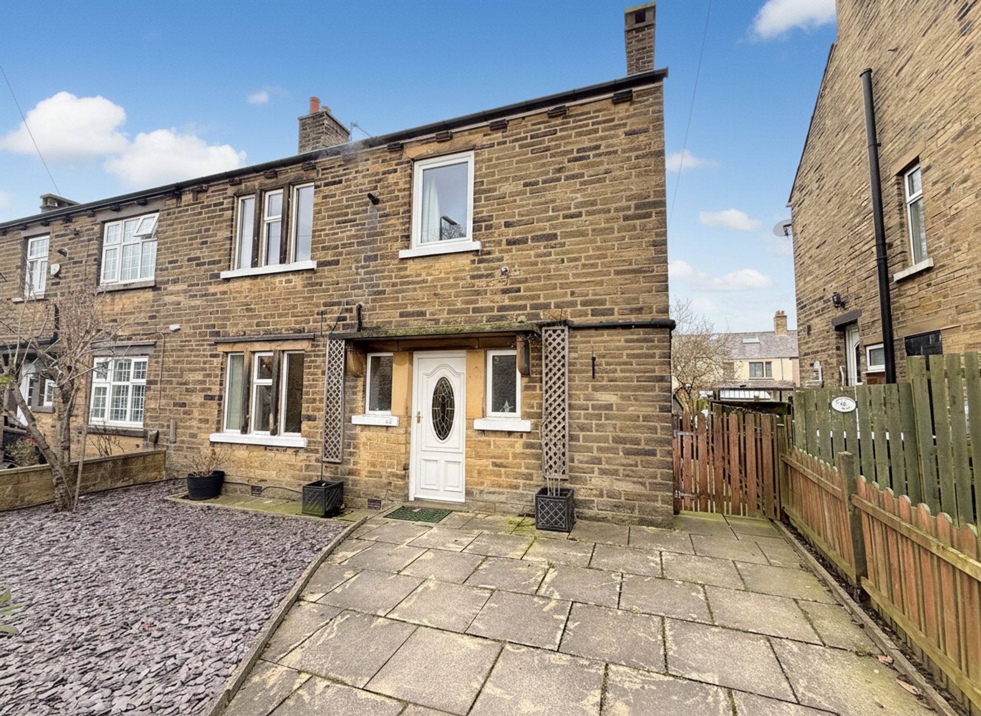 3 bed semi-detached house for sale in Spring Hall Lane, Halifax - Property Image 1