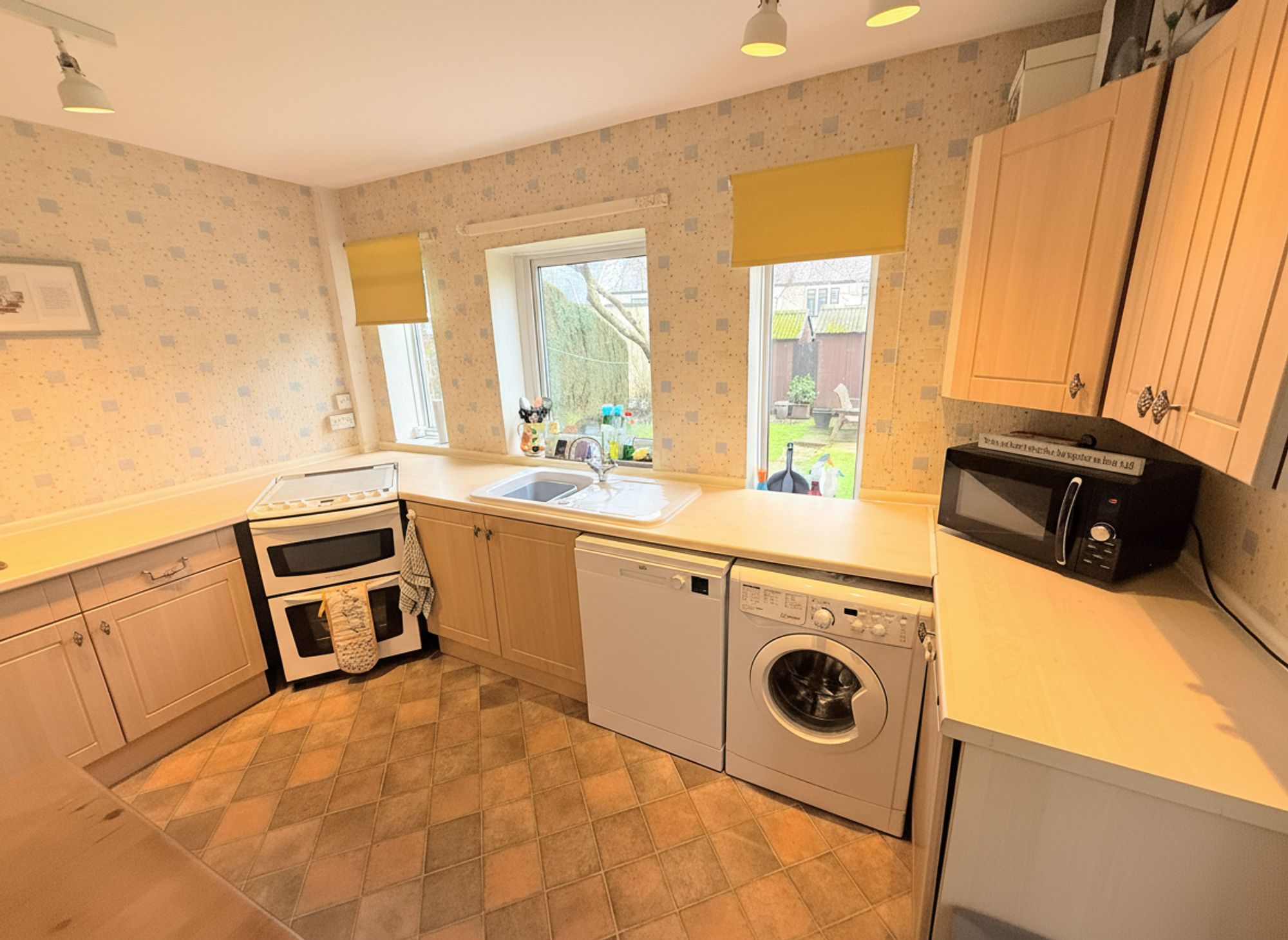 3 bed semi-detached house for sale in Spring Hall Lane, Halifax  - Property Image 10