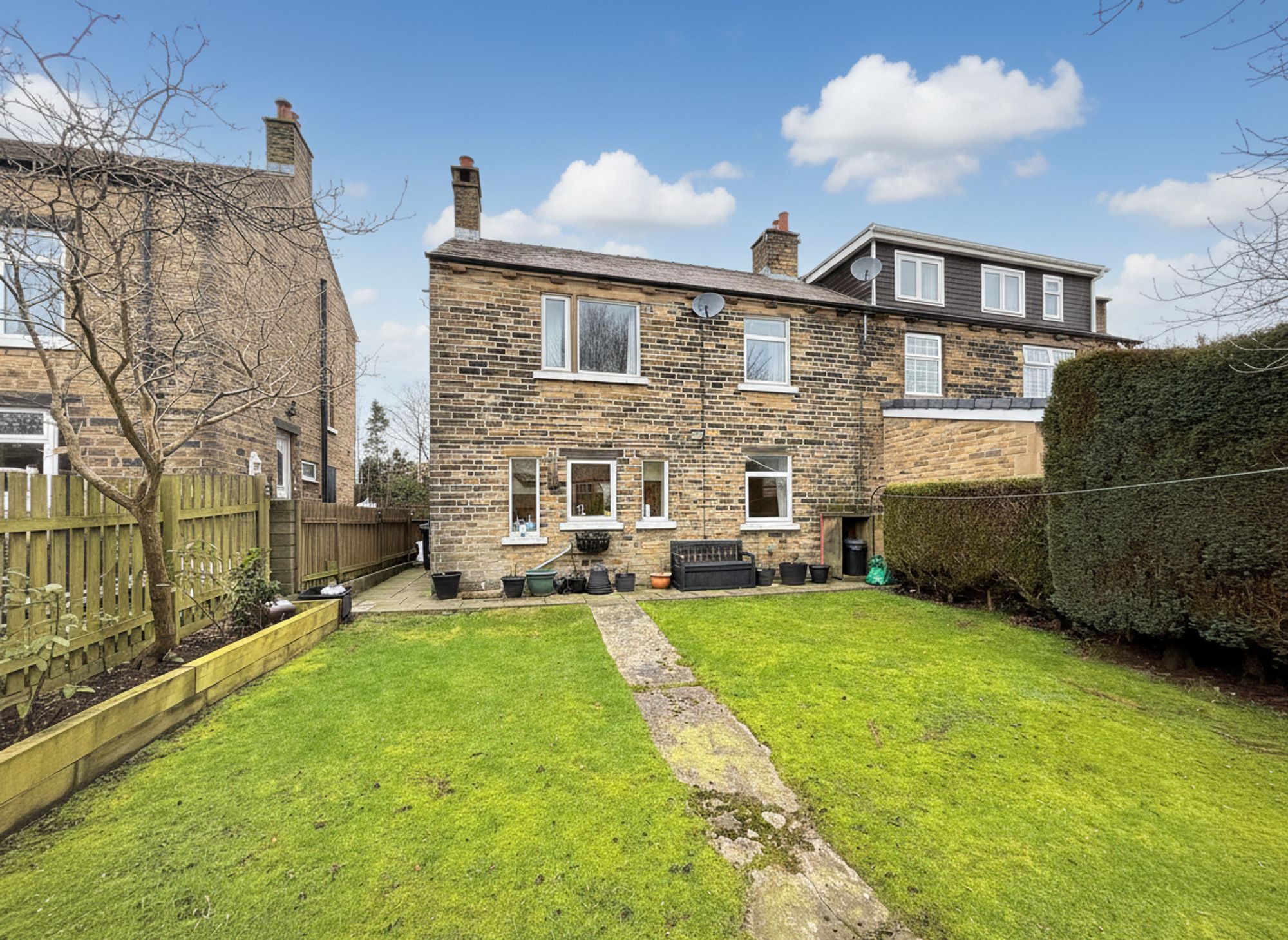 3 bed semi-detached house for sale in Spring Hall Lane, Halifax 19