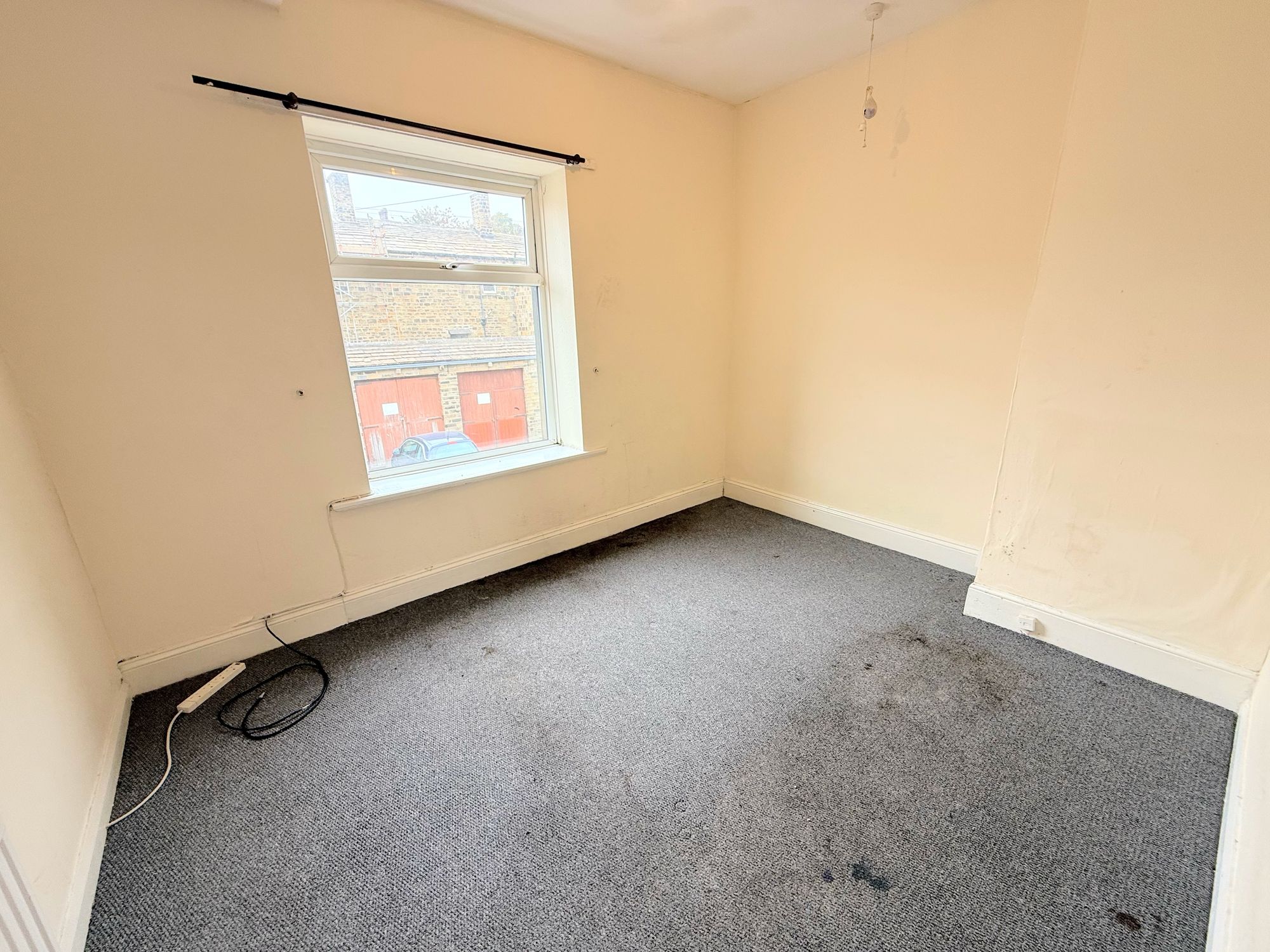 3 bed mid-terraced house for sale in Beech Street, Halifax 10
