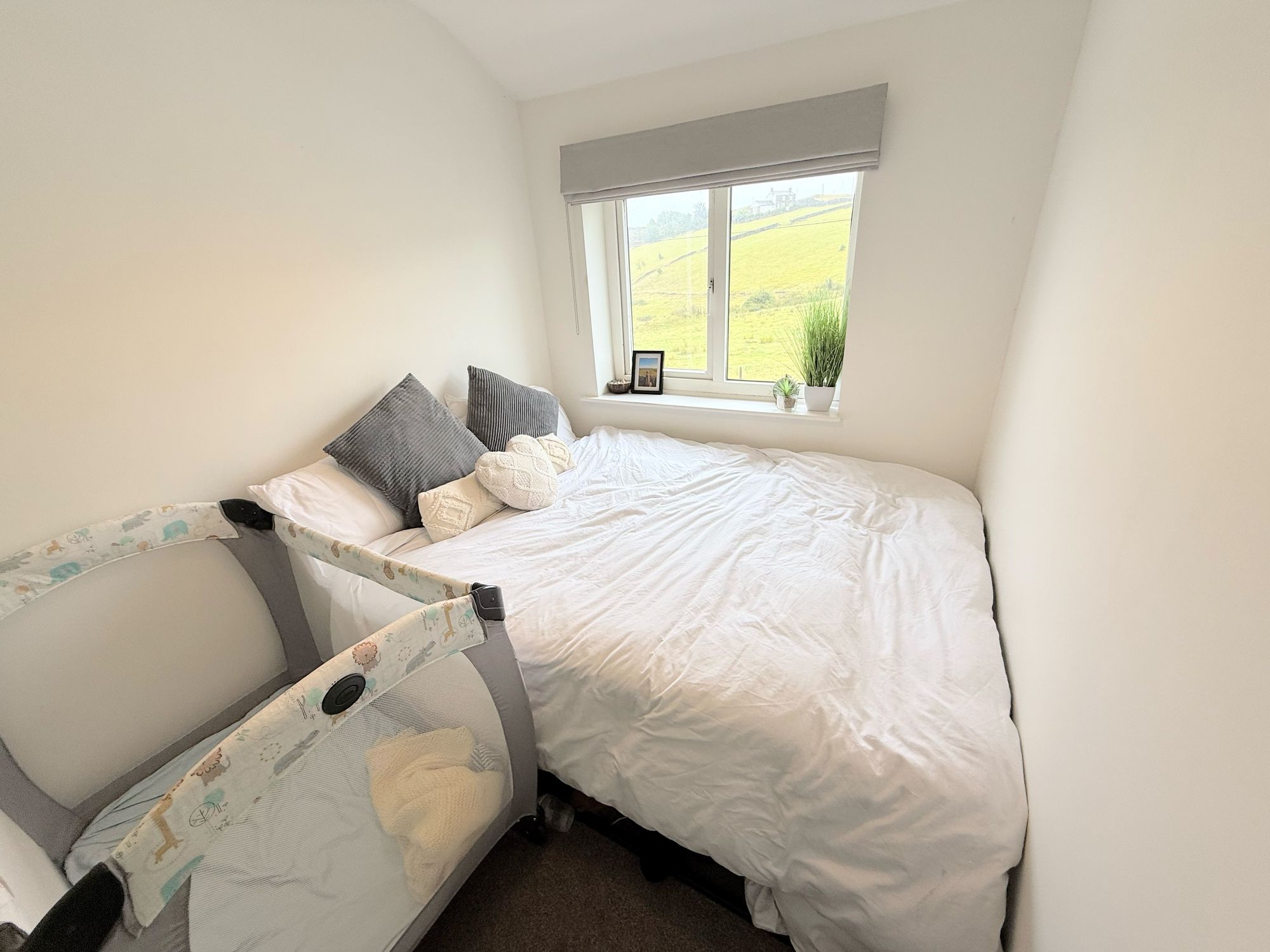 3 bed semi-detached house for sale in Clough Lane, Halifax  - Property Image 20