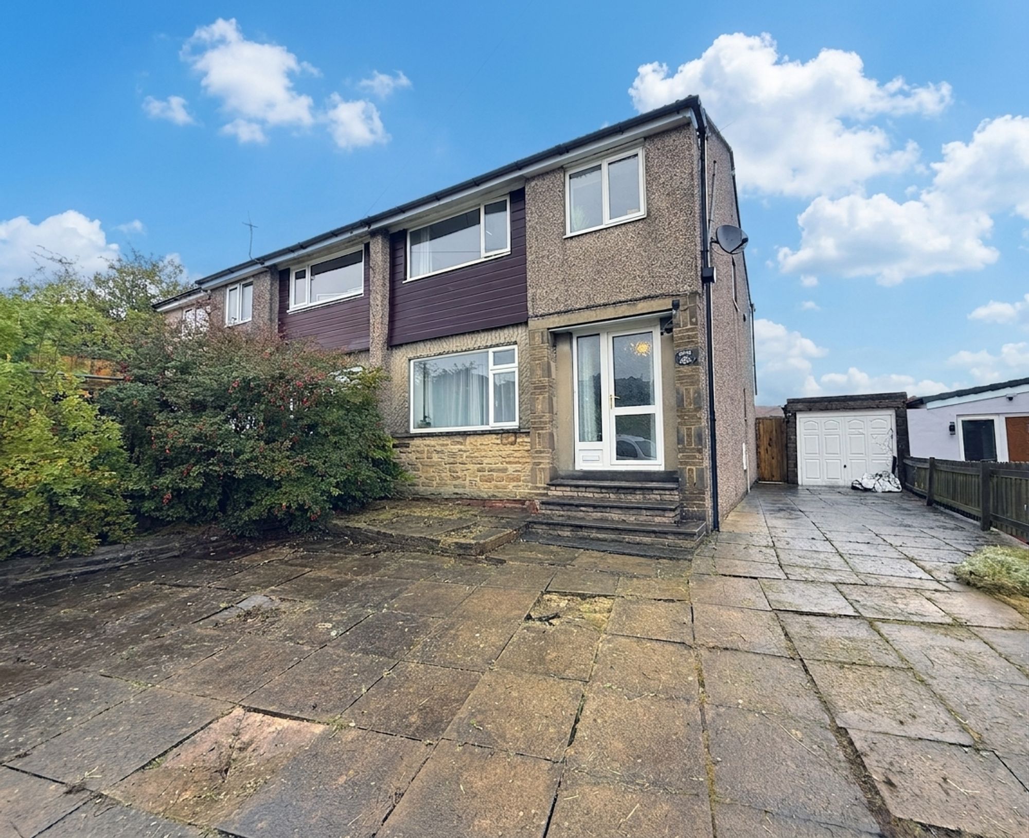 3 bed semi-detached house for sale in Clough Lane, Halifax, HX2 