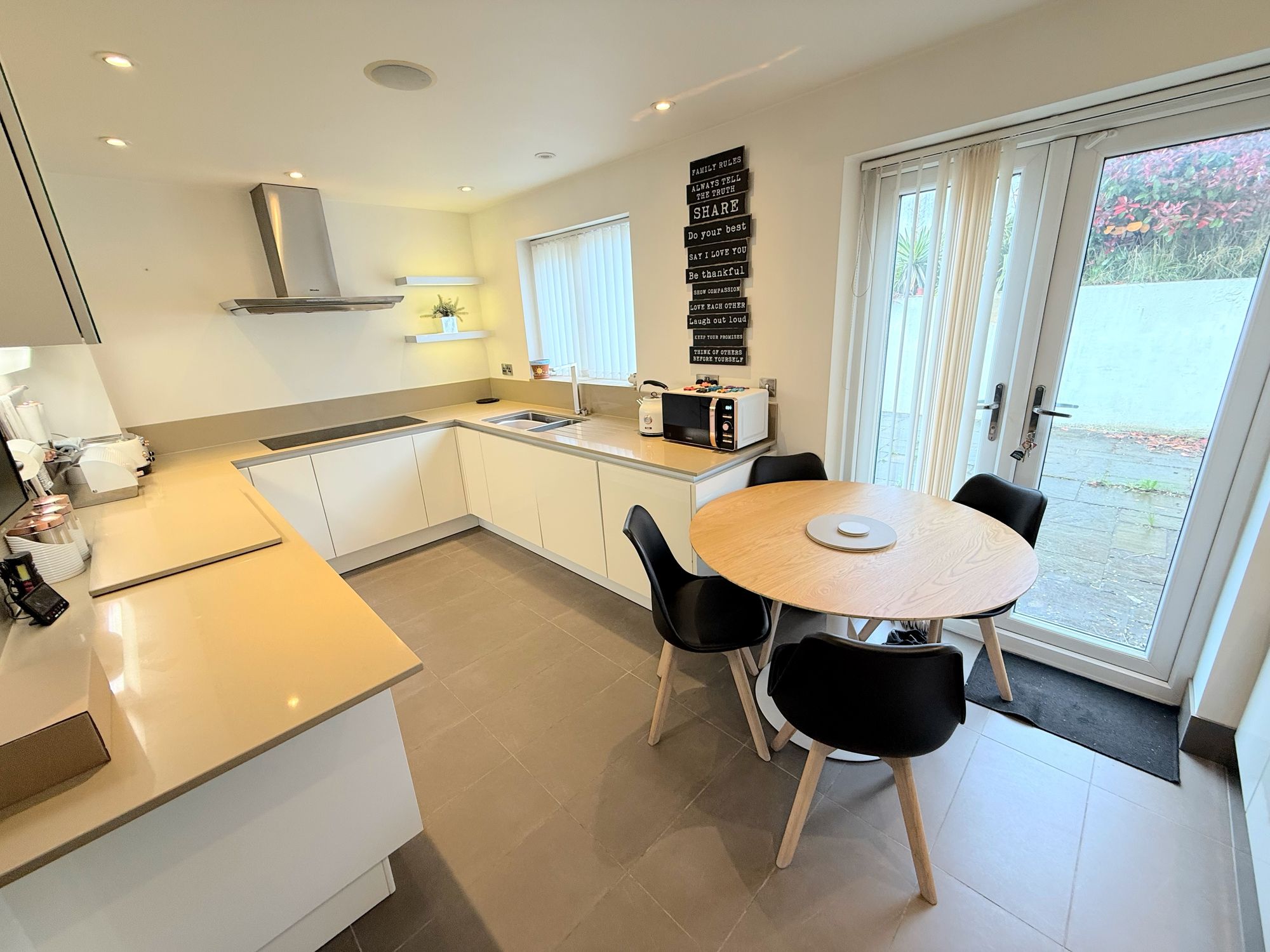 4 bed end of terrace house for sale in Portland Road, Halifax  - Property Image 16